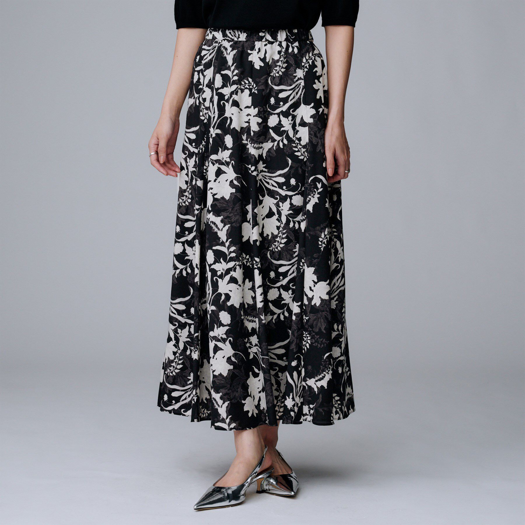 UNTITLED「【セットアップ可/ウエストゴム】オーナメントフラワー スカート」|スカート|