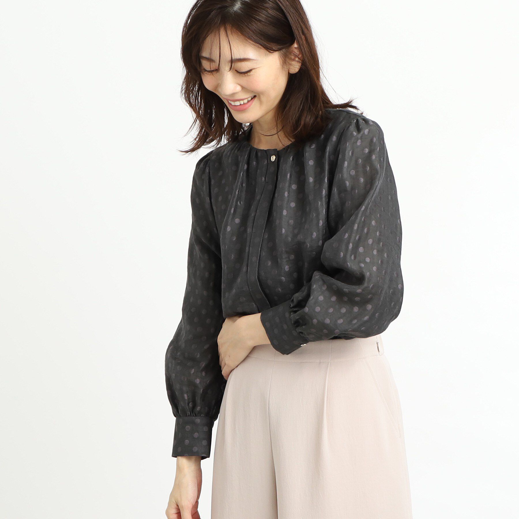 Reflect「【手洗い可】ドットジャカードブラウス」|シャツ・ブラウス|