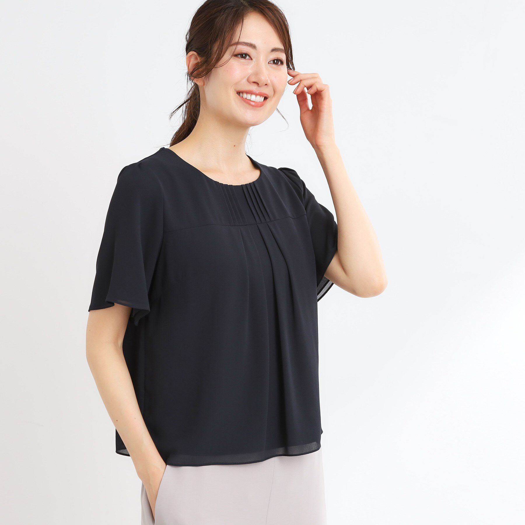 Reflect「【マシンウォッシュ可】横切替ピンタックデザインブラウス」|シャツ・ブラウス|ネイビー(094)