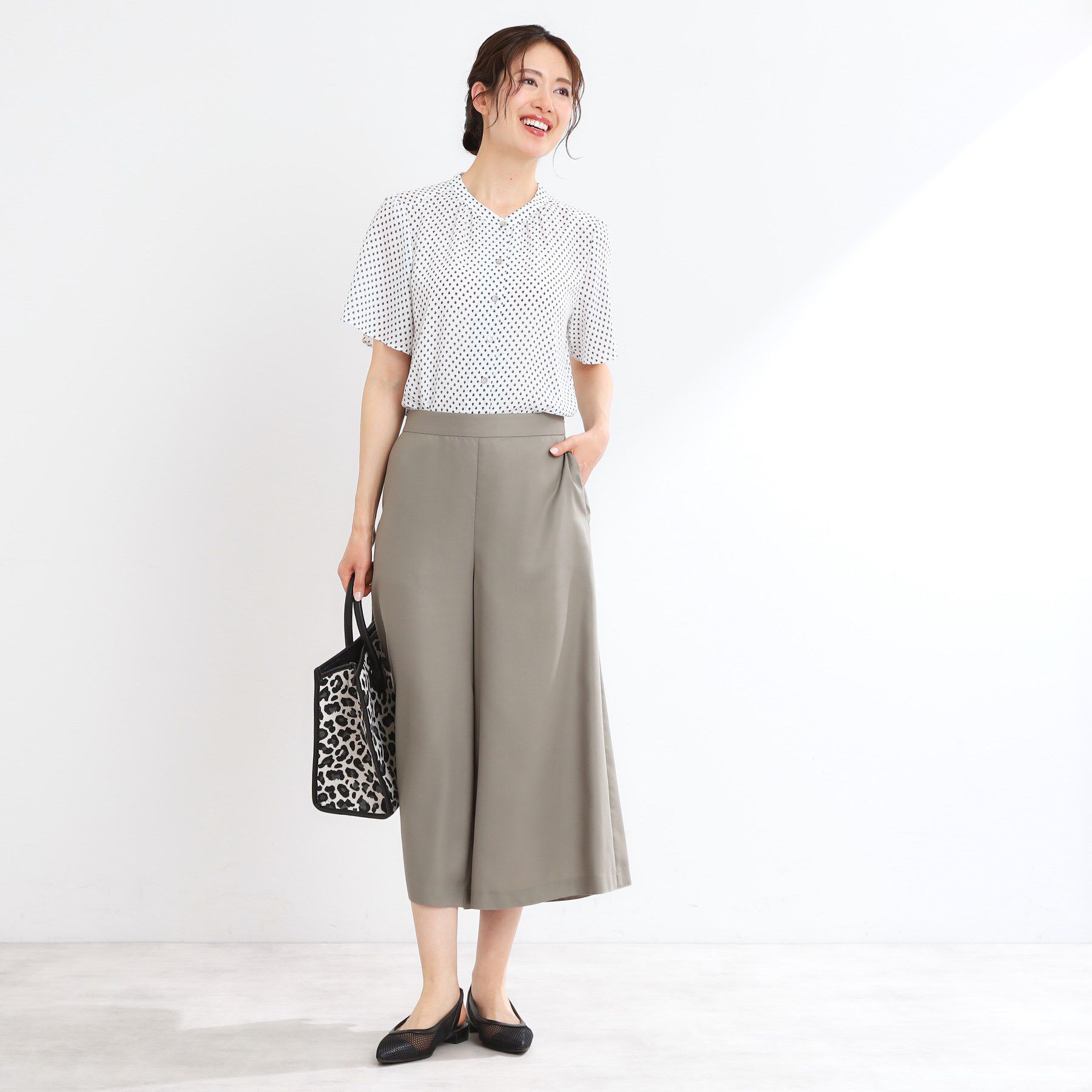 Reflect「【マシンウォッシュ可】五分袖コツキプリントブラウス」|シャツ・ブラウス|