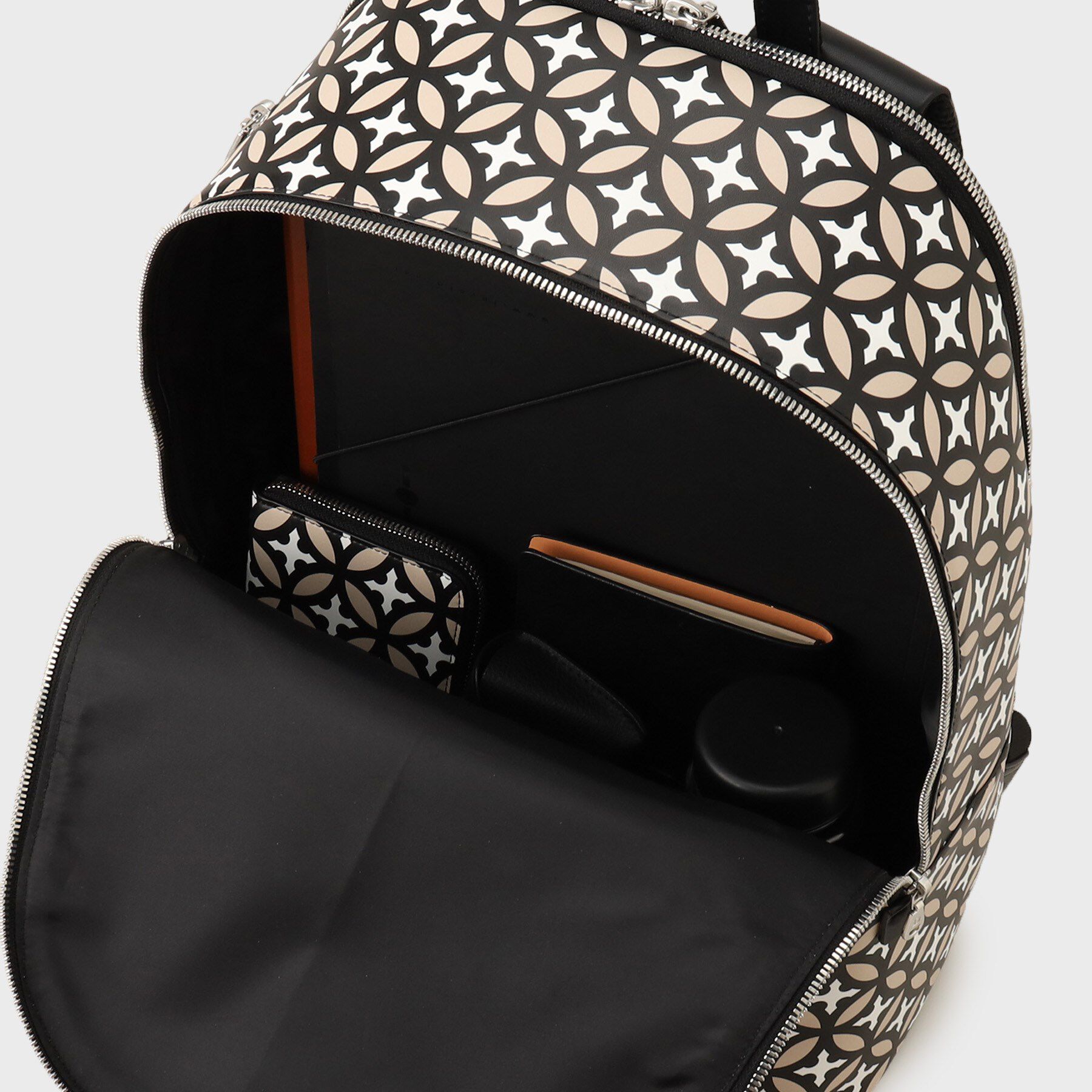 DRESSTERIOR「オーバーラップサークル バックパック」|リュック|