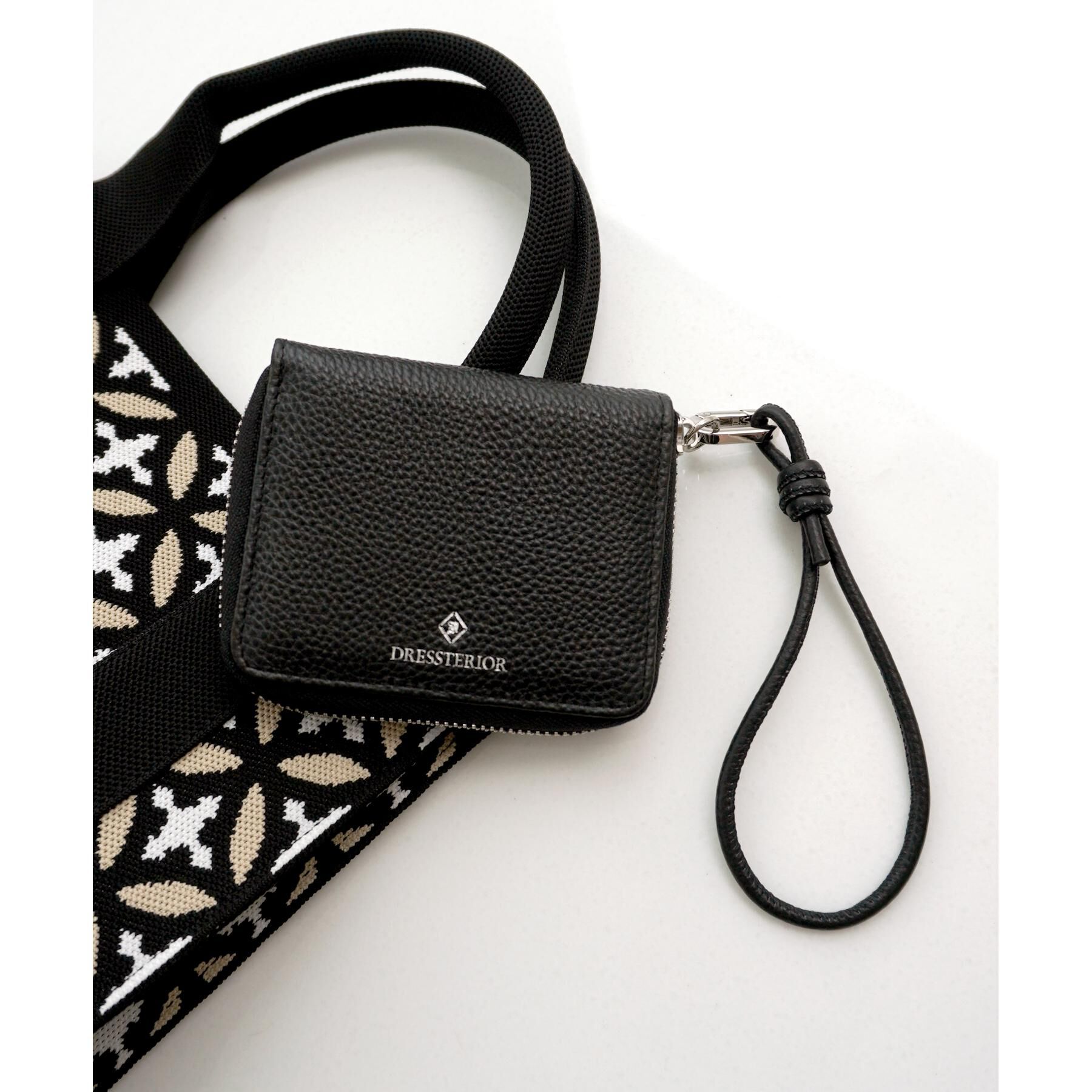 DRESSTERIOR「【本革】リアルレザー ハンドストラップ ミニウォレット」|財布|ブラック(019)