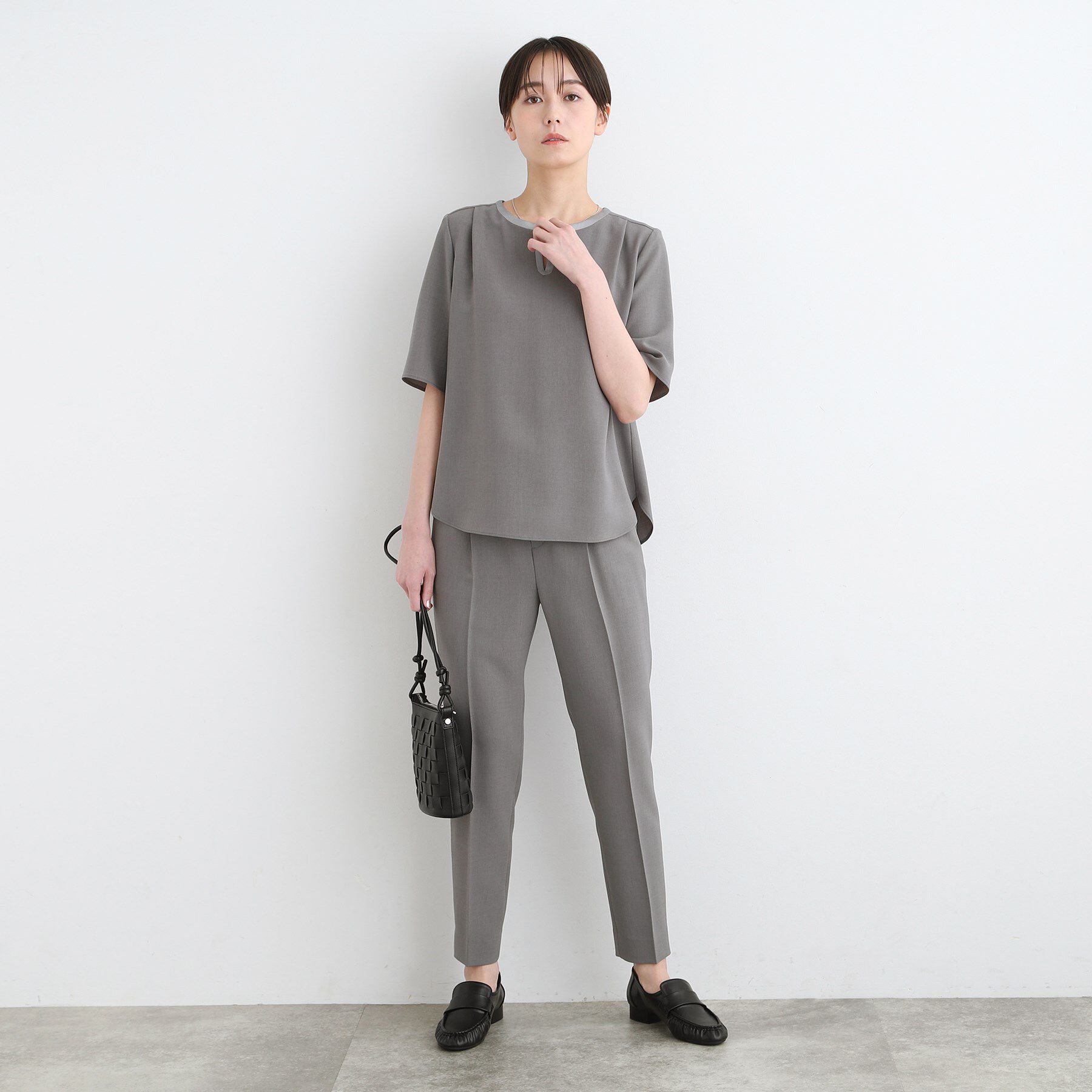 INDIVI「【定番スーツ／UVケア／洗える】ウール調タックテーパードパンツ」|スーツ|