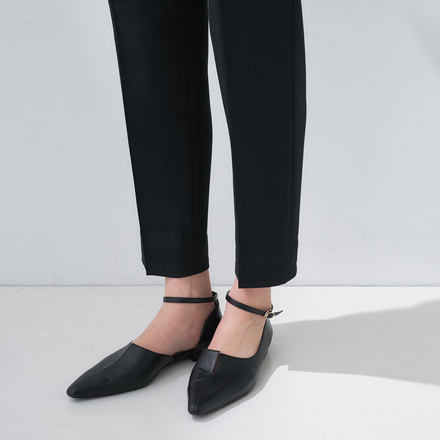 INDIVI「【定番スーツ／UVケア／洗える】ウール調タックテーパードパンツ」|スーツ|