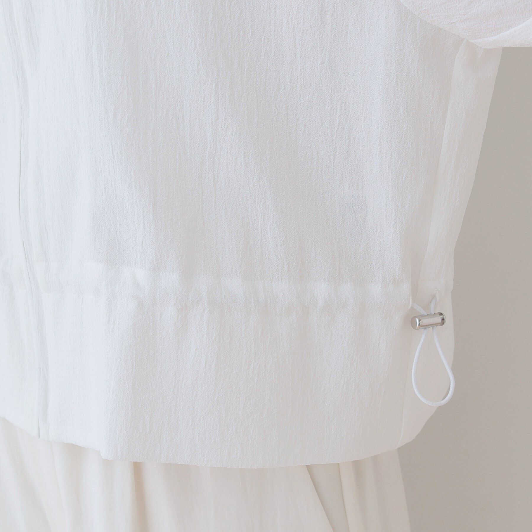 INDIVI「【洗える／凹凸素材】ドロストデザインショート丈ブルゾン」|ブルゾン・スタジャン|