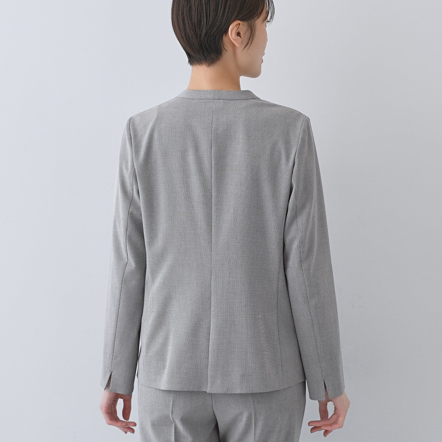 INDIVI「【洗える／夏スーツ】ミニ千鳥柄ノーカラージャケット」|ノーカラージャケット|