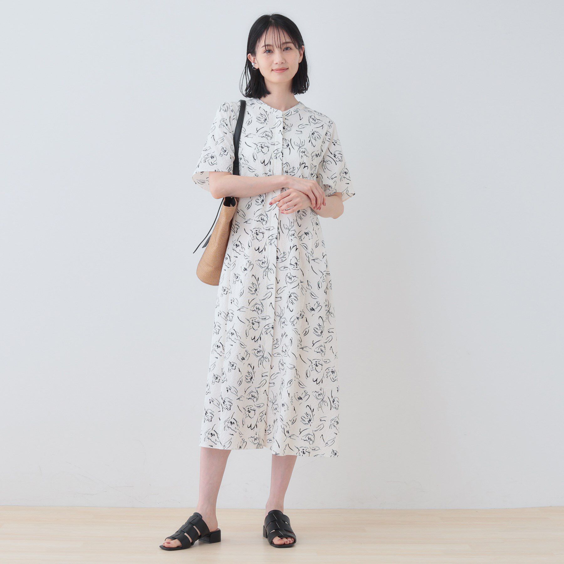 INDIVI「【洗える／UVケア／羽織り可能】フラワー柄前あきワンピース」|ワンピース|