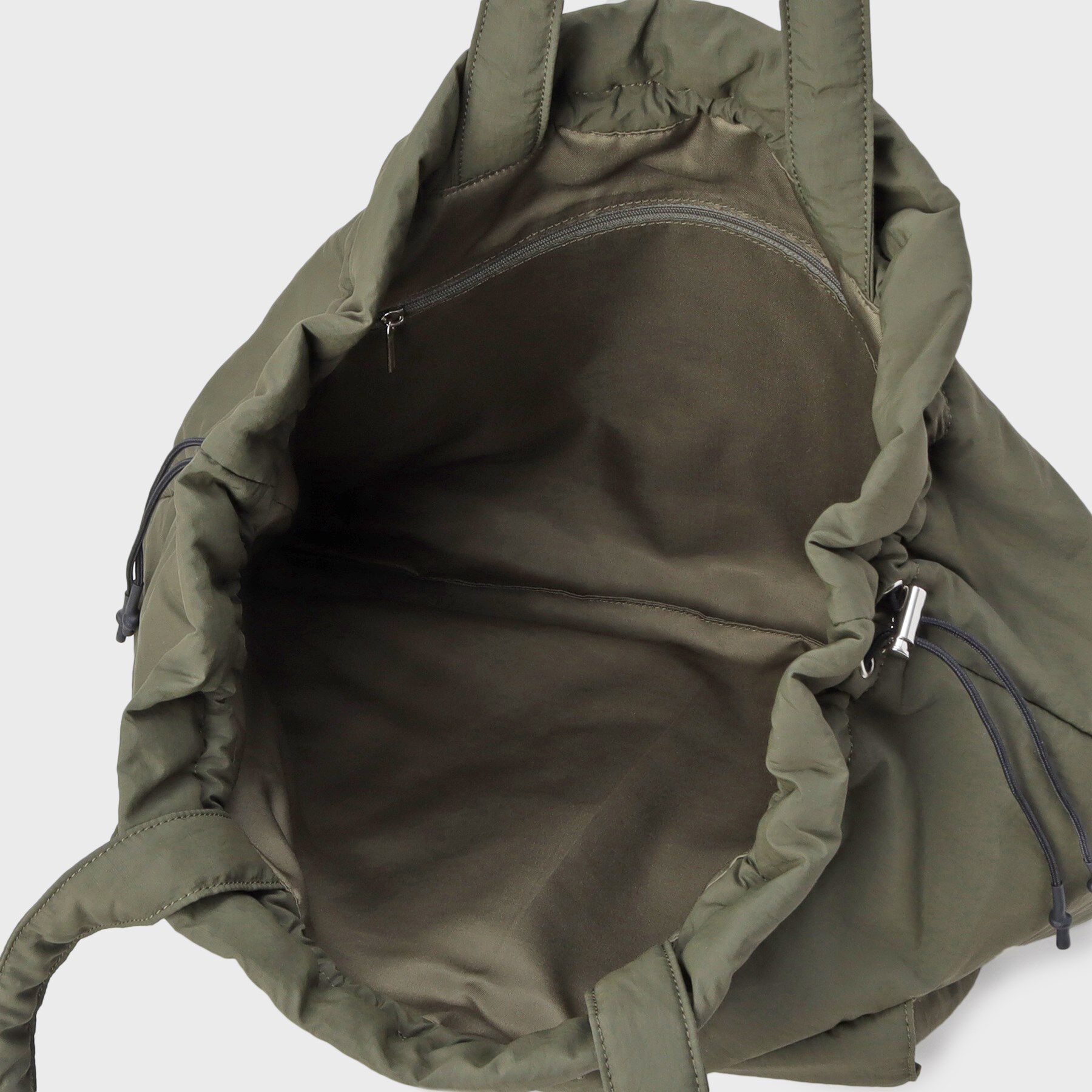 INDIVI「新色登場！【超軽量】フロントポケットバッグ」|トートバッグ|