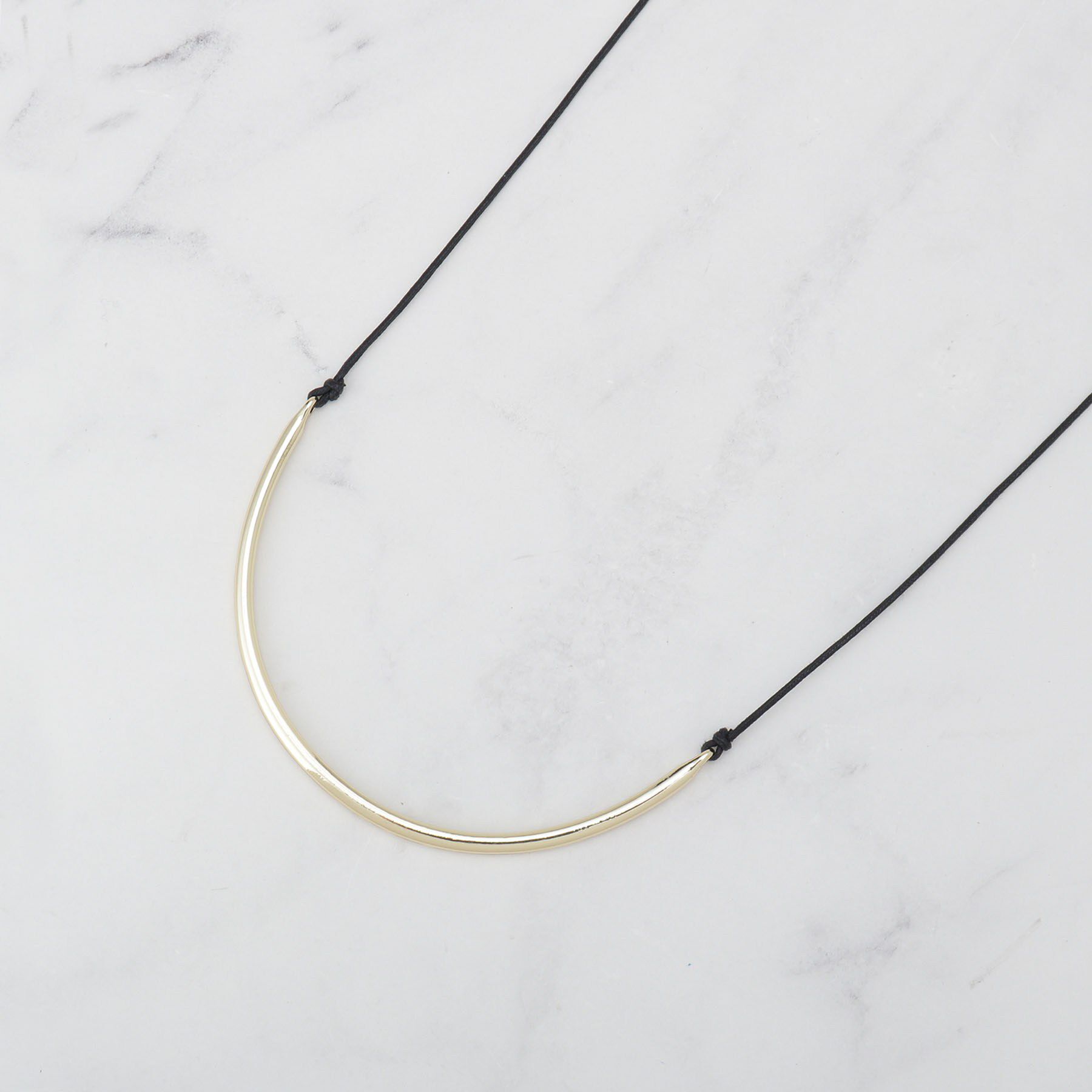 INDIVI「【長さ調整自由】メタルカーブバーネックレス」|ネックレス|ゴールド(007)