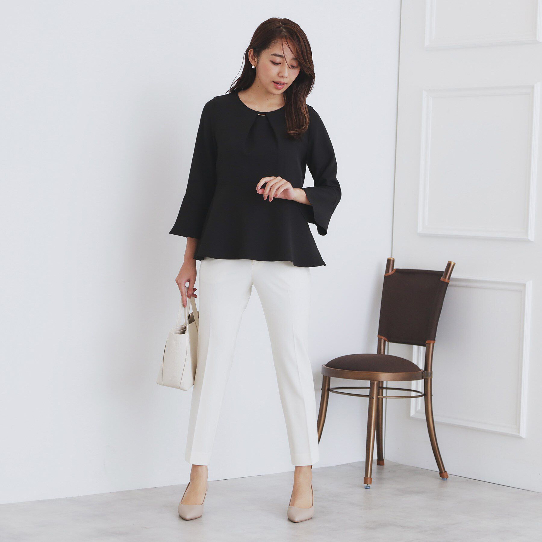 index「《通勤/セットアップ対応》フレアスリーブブラウス【洗濯機洗い可/ストレッチ/イージーアイロン】」|シャツ・ブラウス|