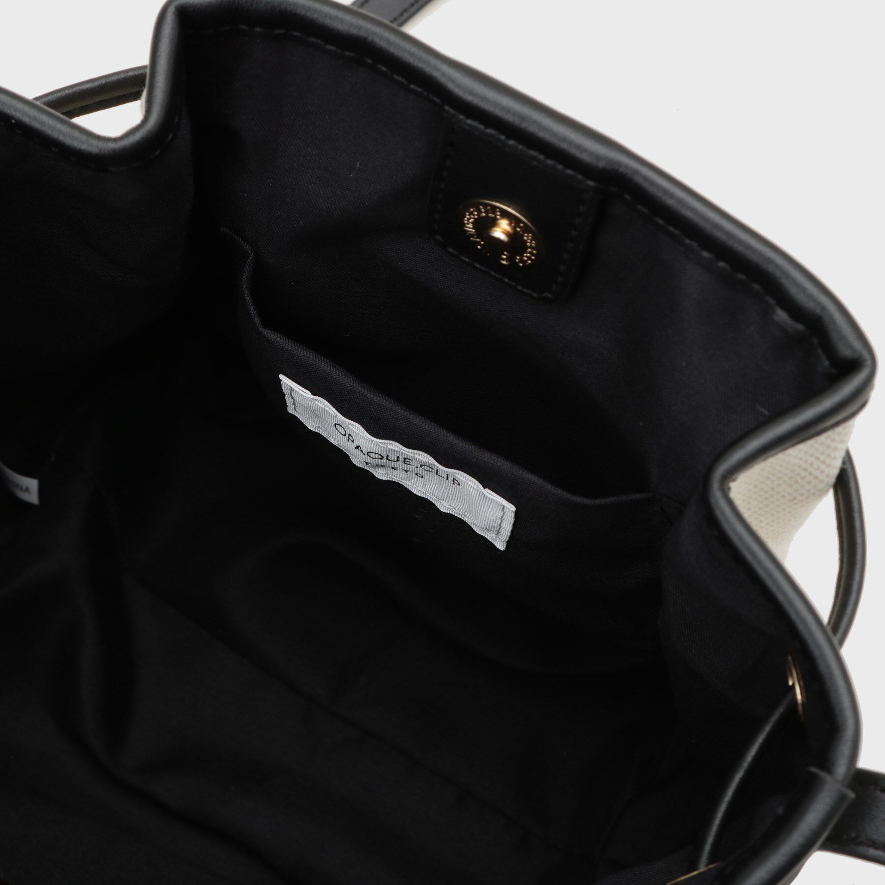 OPAQUE.CLIP「タッセル巾着デザインミニショルダーバッグ」|ショルダー・メッセンジャー|