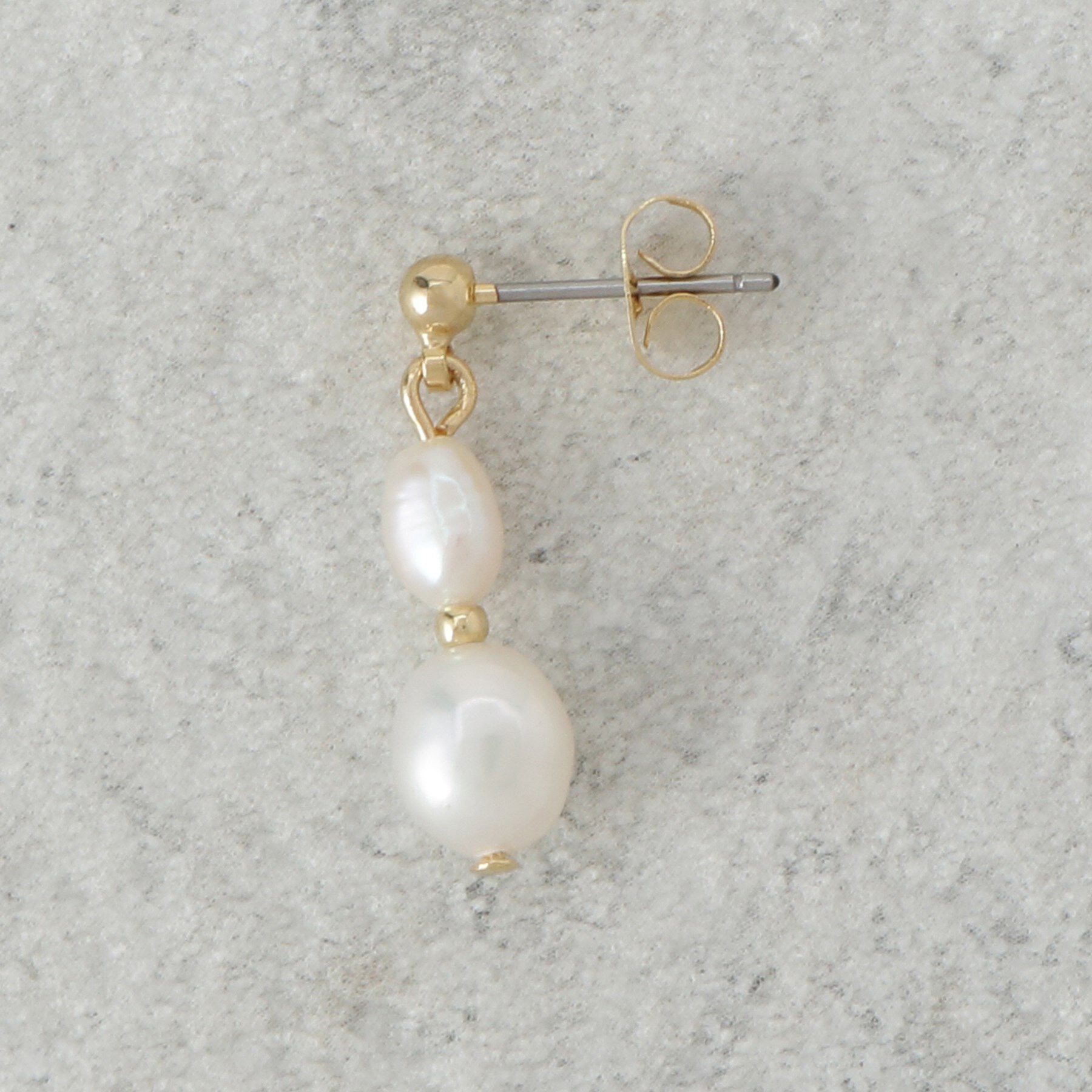 OPAQUE.CLIP「淡水パール&times;メタルピアス」|ピアス|