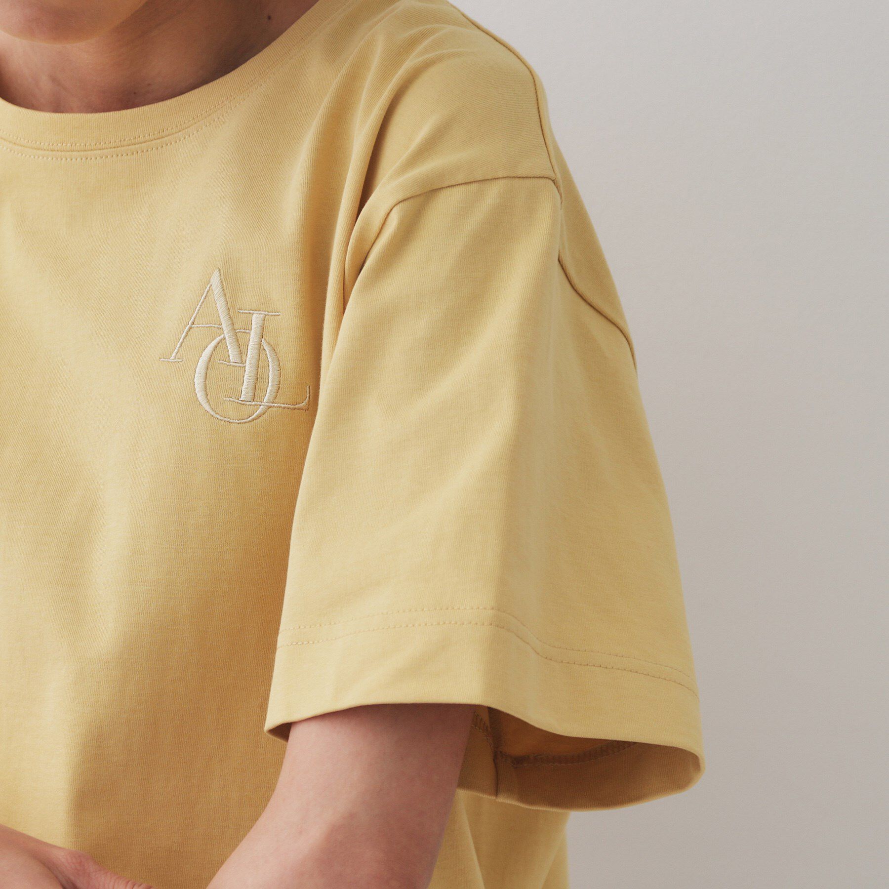 OPAQUE.CLIP「刺繍ロゴワイドシルエットTシャツ【洗濯機洗い可】」|Tシャツ・カットソー|