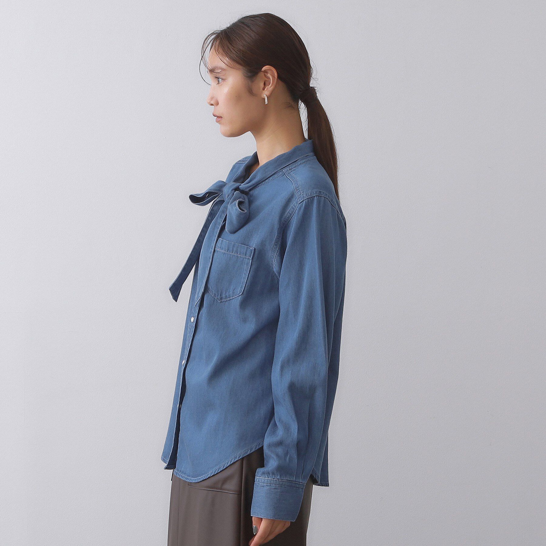 OPAQUE.CLIP「セルロース混デニムボウタイブラウス【洗濯機洗い可】」|シャツ・ブラウス|