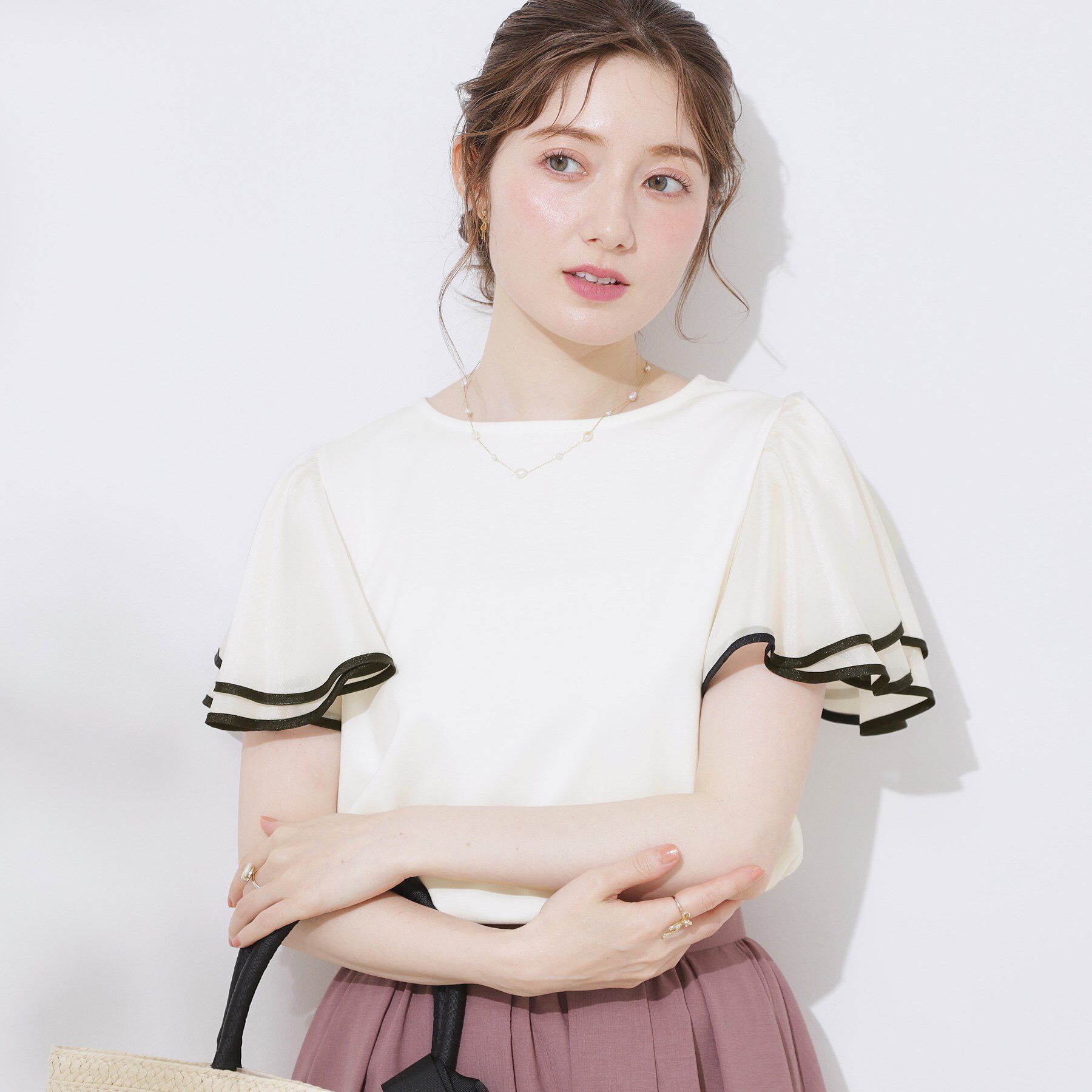 Couture broach「【マシンウォッシャブル・UVケア・接触冷感・二の腕カバー】配色フレアドッキングカットソー」|Tシャツ・カットソー|