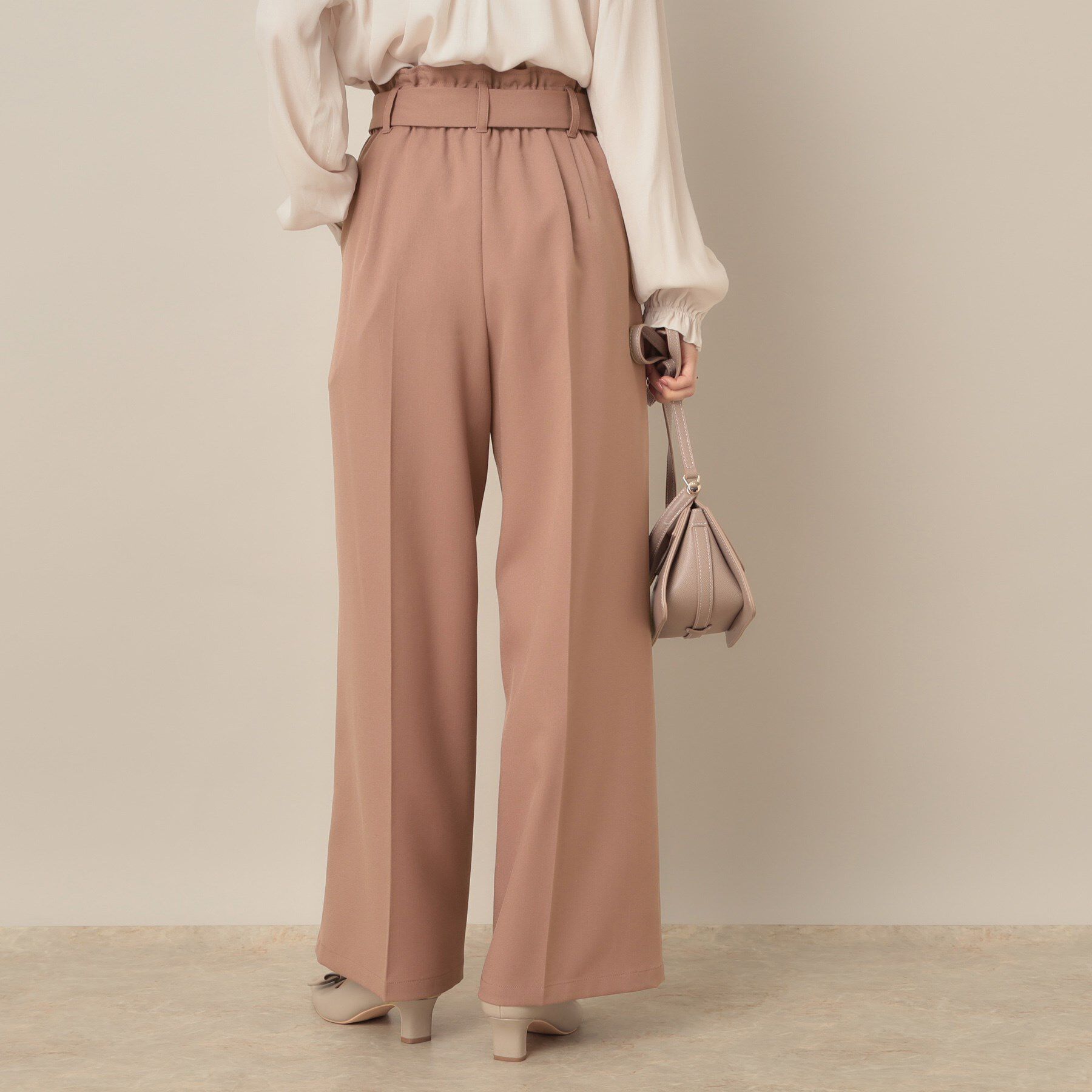 Couture broach「【帯電防止・通勤】ウエストリボン サスペンダー付きワイドパンツ」|その他|