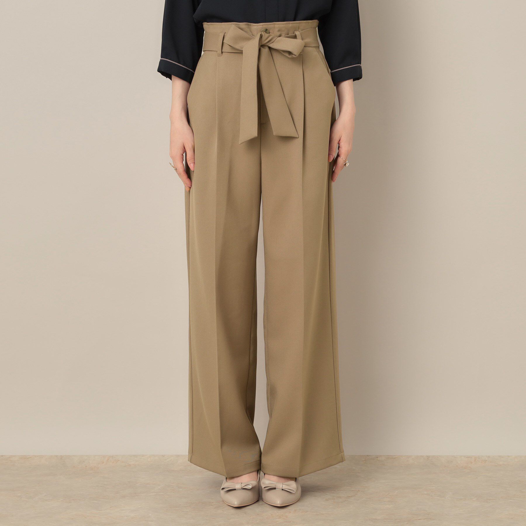 Couture broach「【帯電防止・通勤】ウエストリボン サスペンダー付きワイドパンツ」|その他|