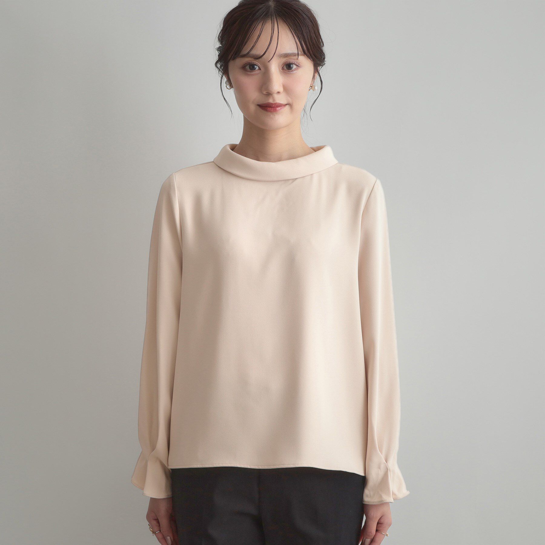 Couture broach「【大人可愛い・通勤】ロールカラーバックリボンブラウス」|シャツ・ブラウス|