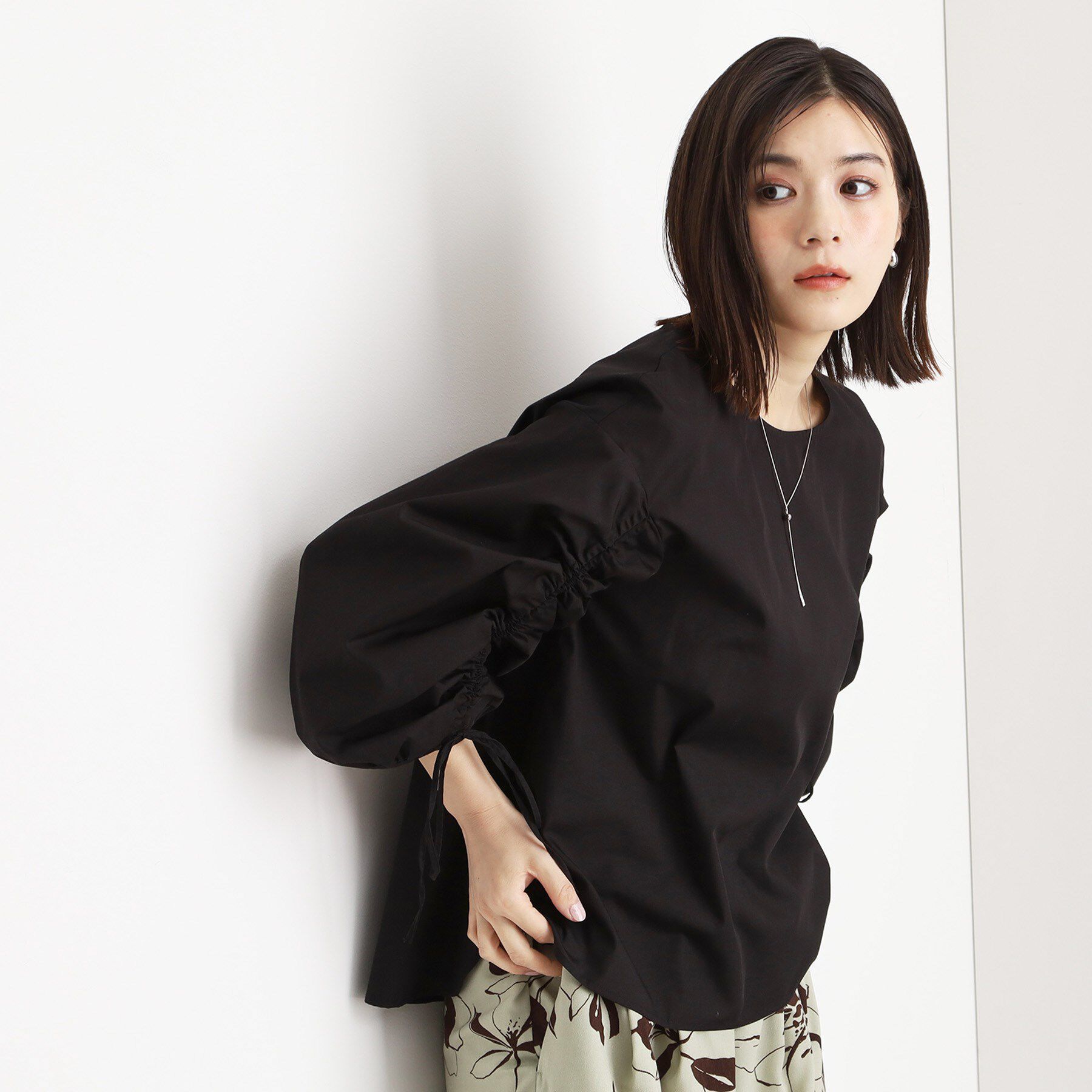 THE SHOP TK「袖シャーリングブラウス【洗濯機OK】」|シャツ・ブラウス|