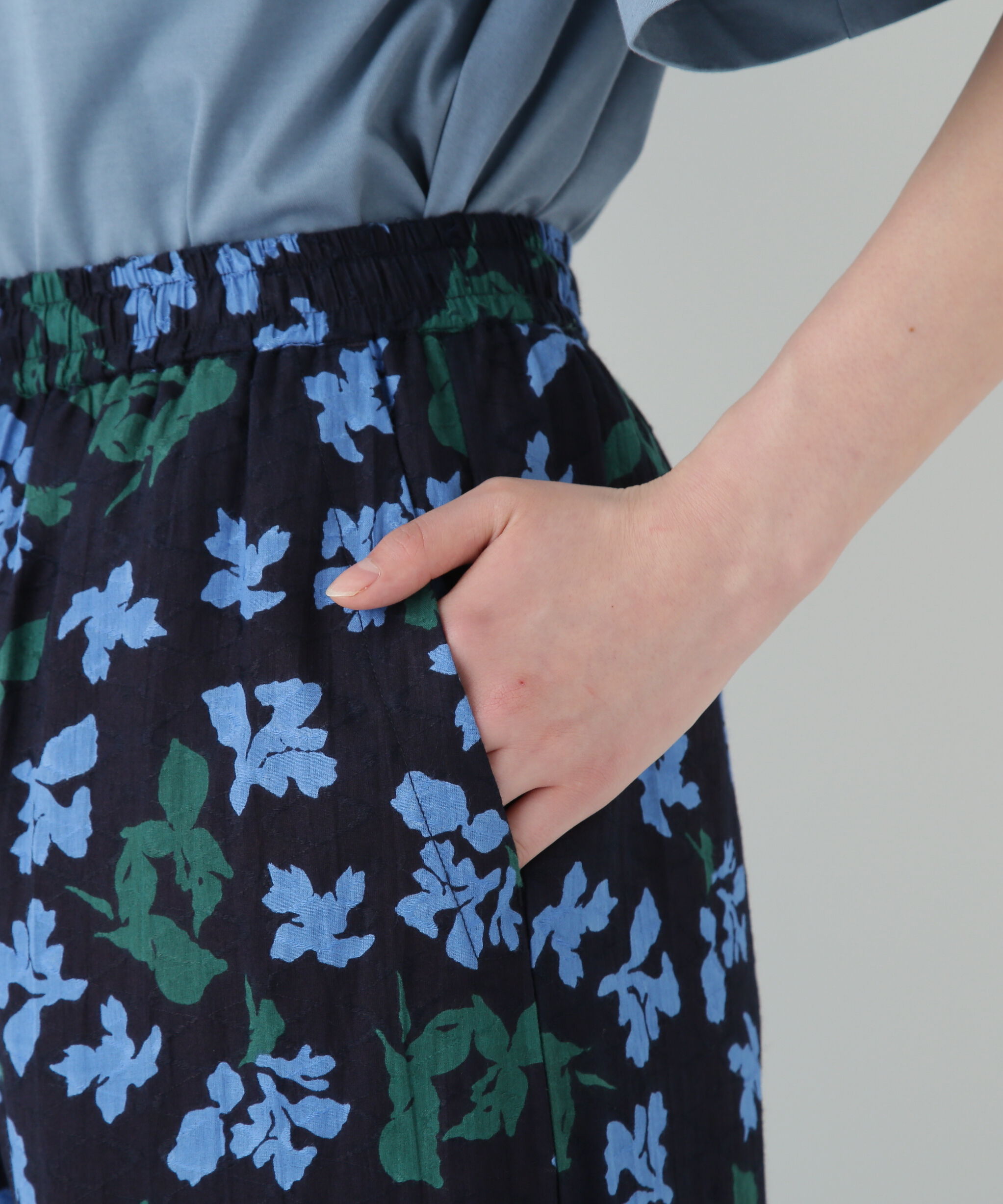  「◆インドドビーリーフプリントイージーセミワイドパンツ」|その他|