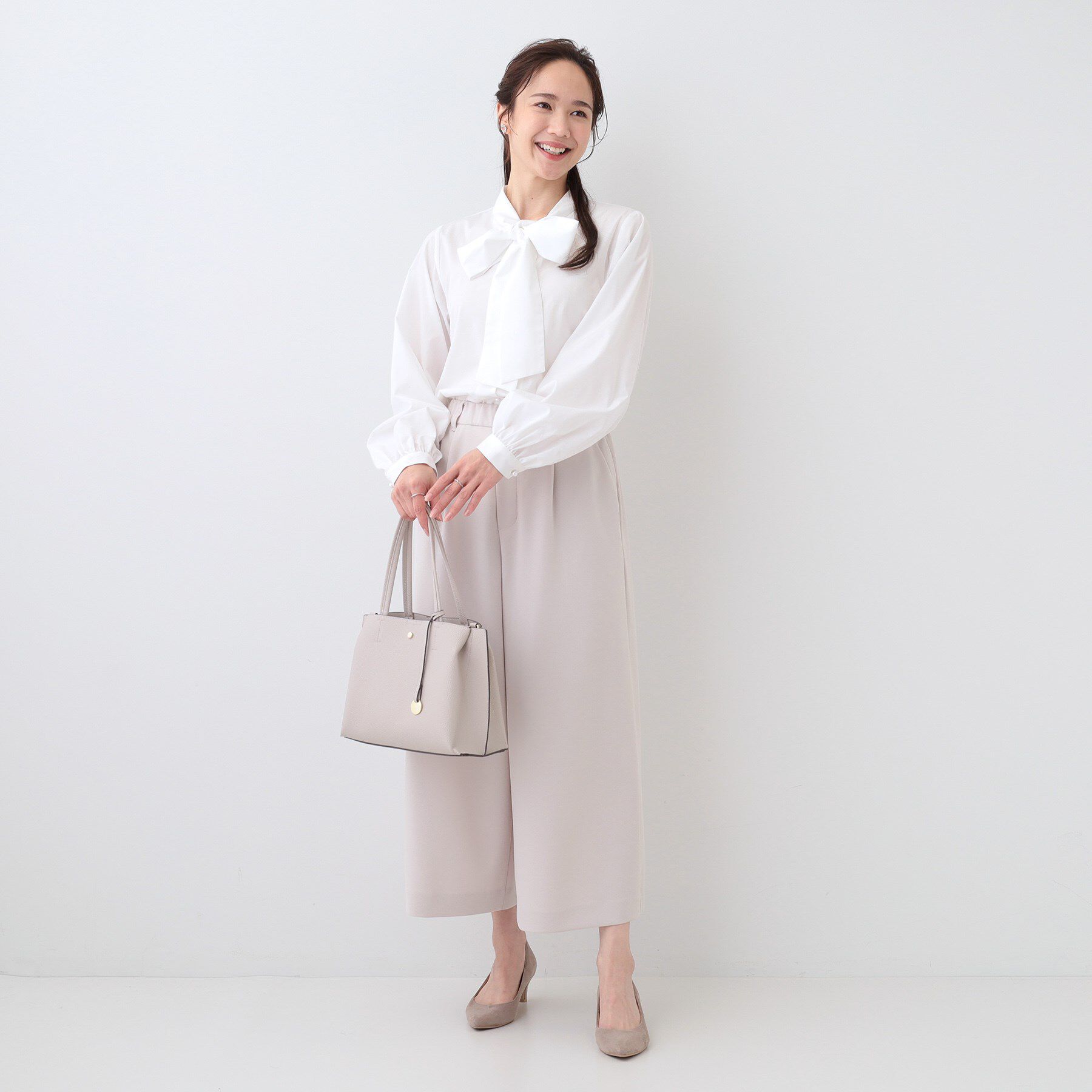 SHOO･LA･RUE「【S-LL】お顔回りを華やかに リボンタイブラウス」|シャツ・ブラウス|