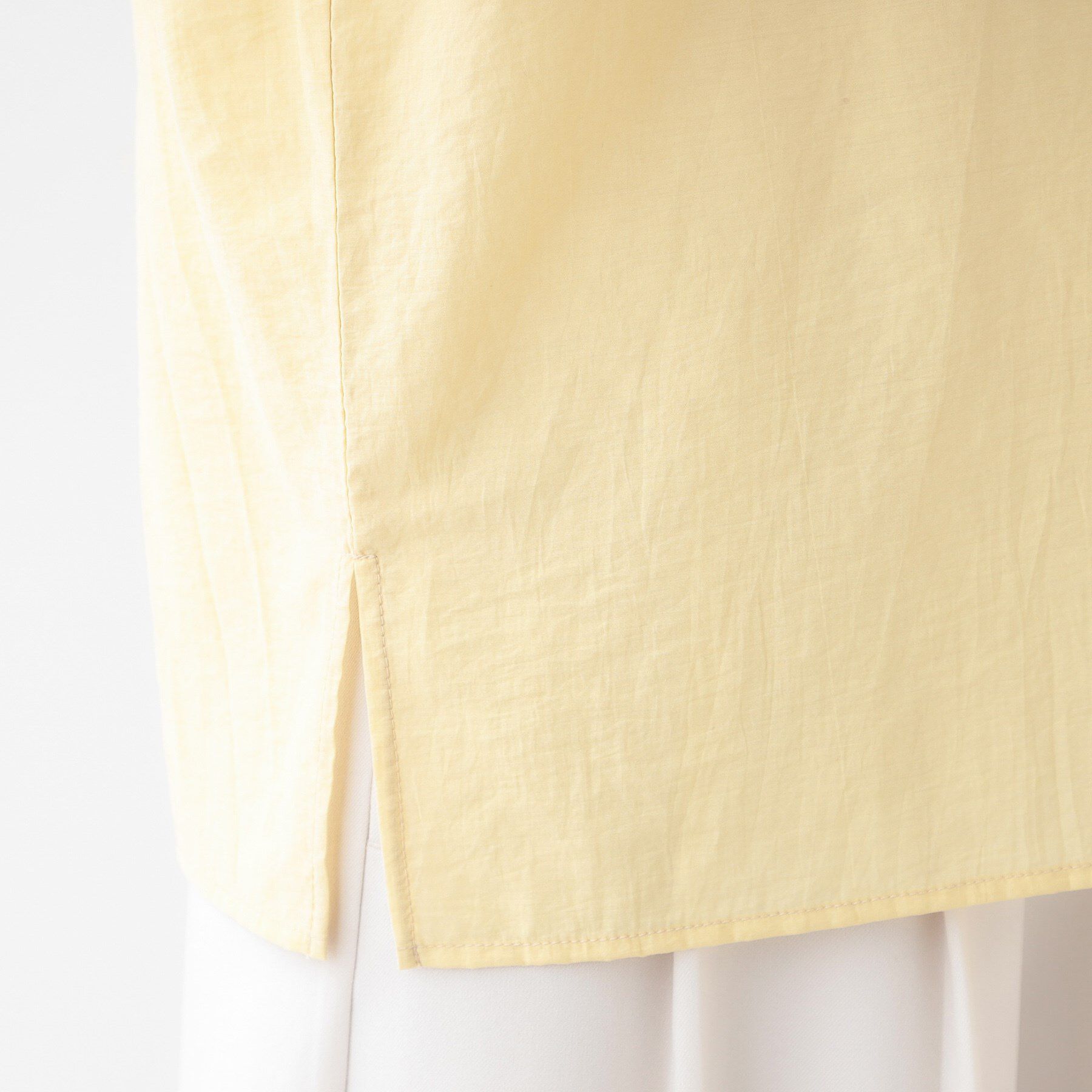 SHOO･LA･RUE「【洗える/S-LL】甘すぎない大人のフリルブラウス」|シャツ・ブラウス|