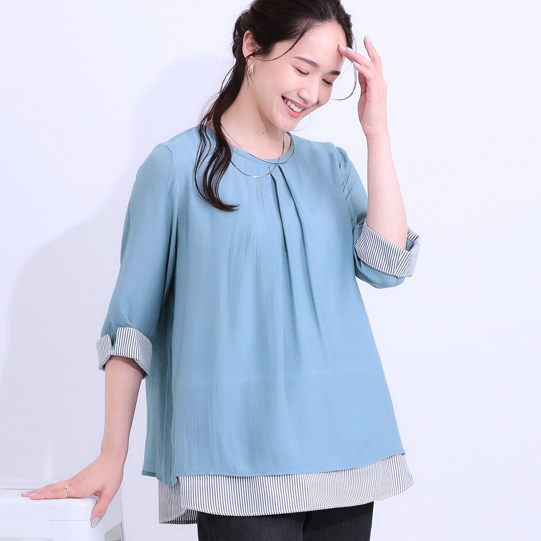 SHOO･LA･RUE「【洗える/S-LL】一枚でサマ見え お袖折り返し 裾レイヤードトップス」|Tシャツ・カットソー|ブルー(092)