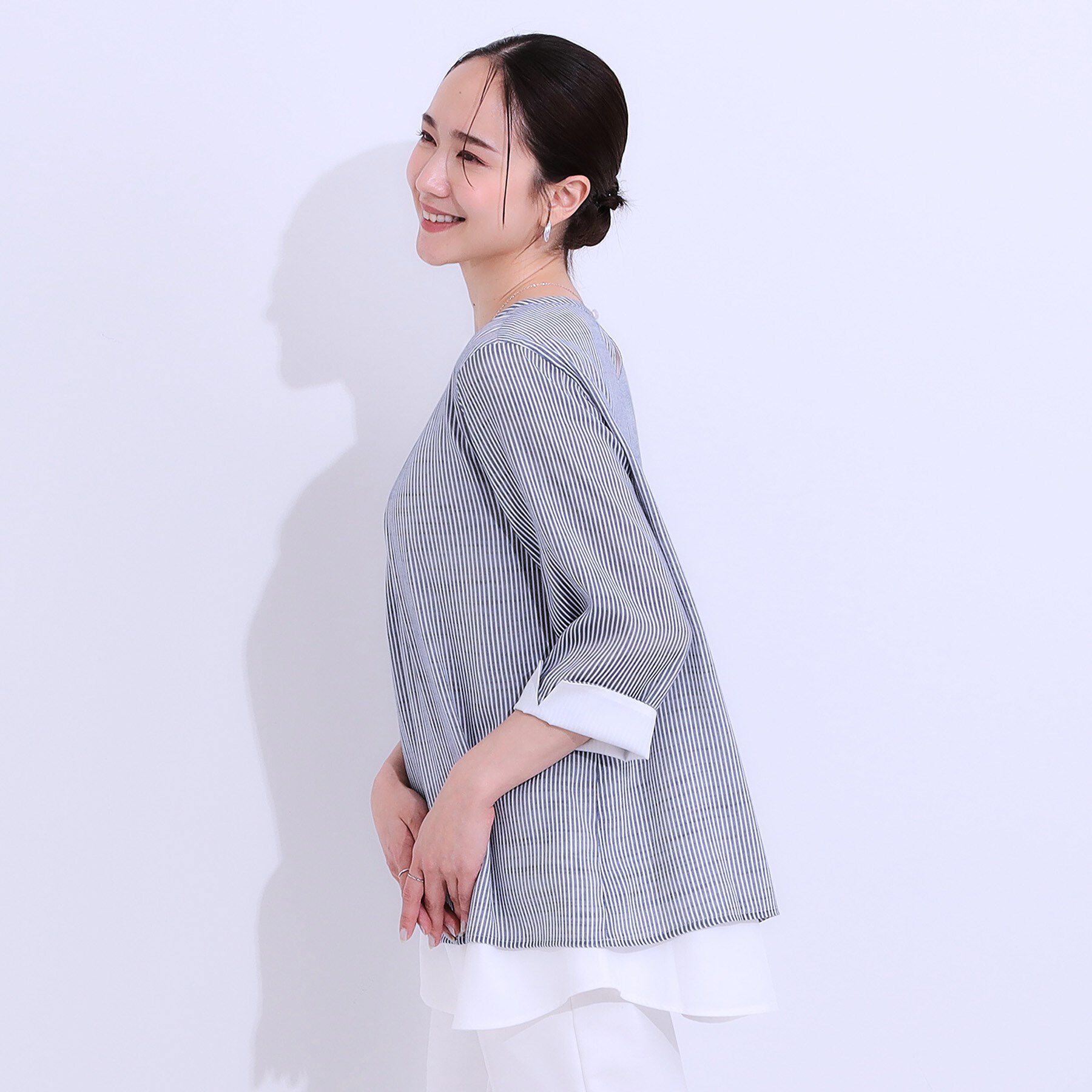 SHOO･LA･RUE「【洗える/S-LL】一枚でサマ見え お袖折り返し 裾レイヤードトップス」|Tシャツ・カットソー|