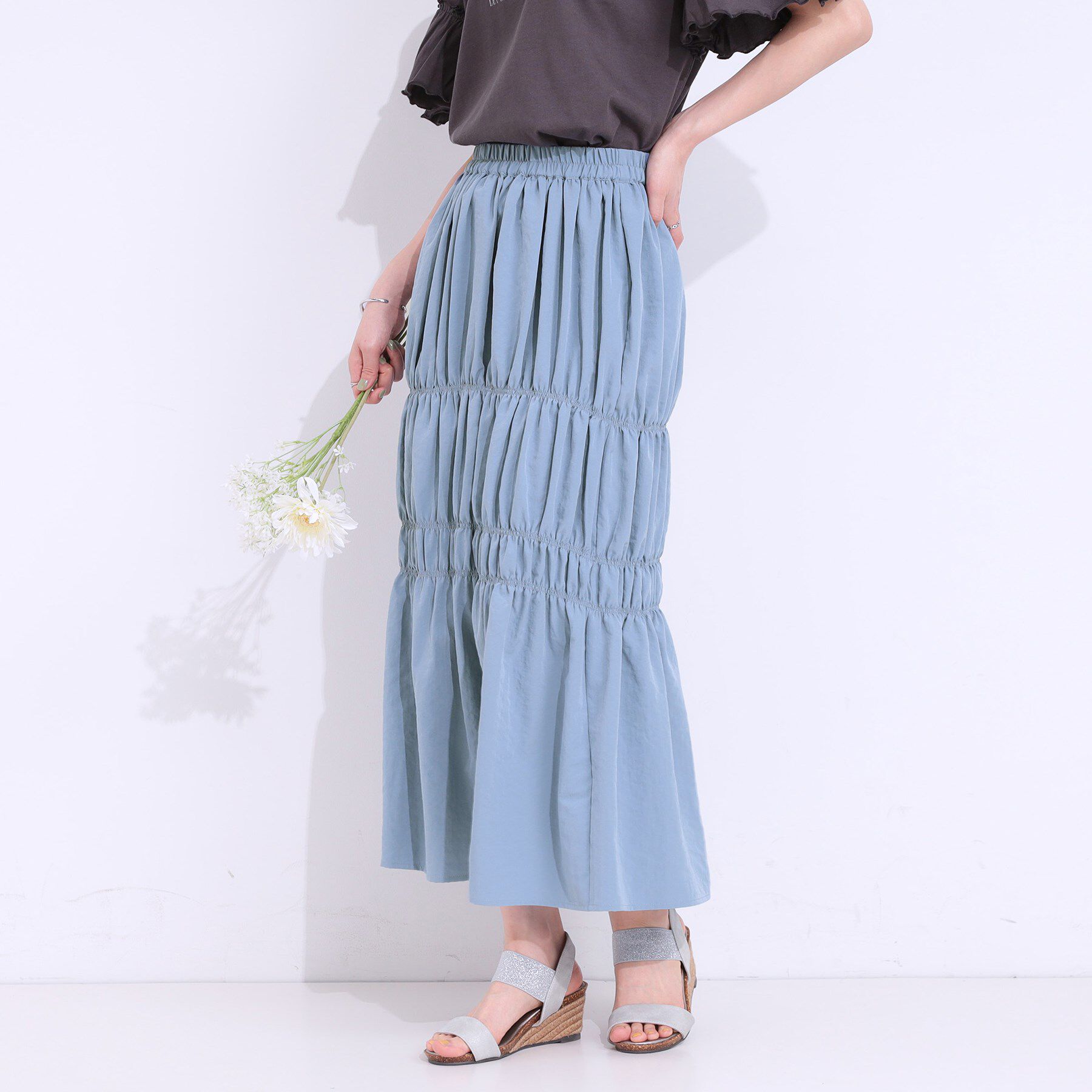 SHOO･LA･RUE「【S-LL】コーデが華やかに シャーリングデザインスカート」|スカート|ブルー(091)