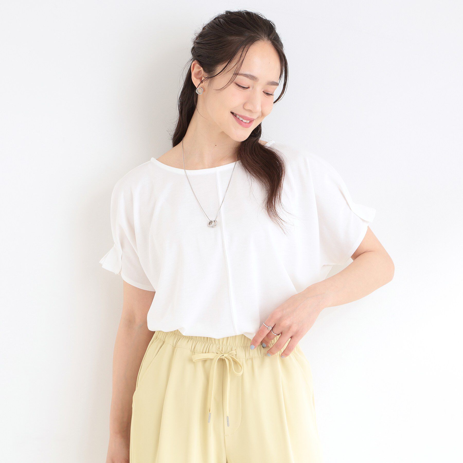 SHOO･LA･RUE「【S-LL/UV/プチプラ】お袖タックで好印象 デザインTシャツ」|Tシャツ・カットソー|