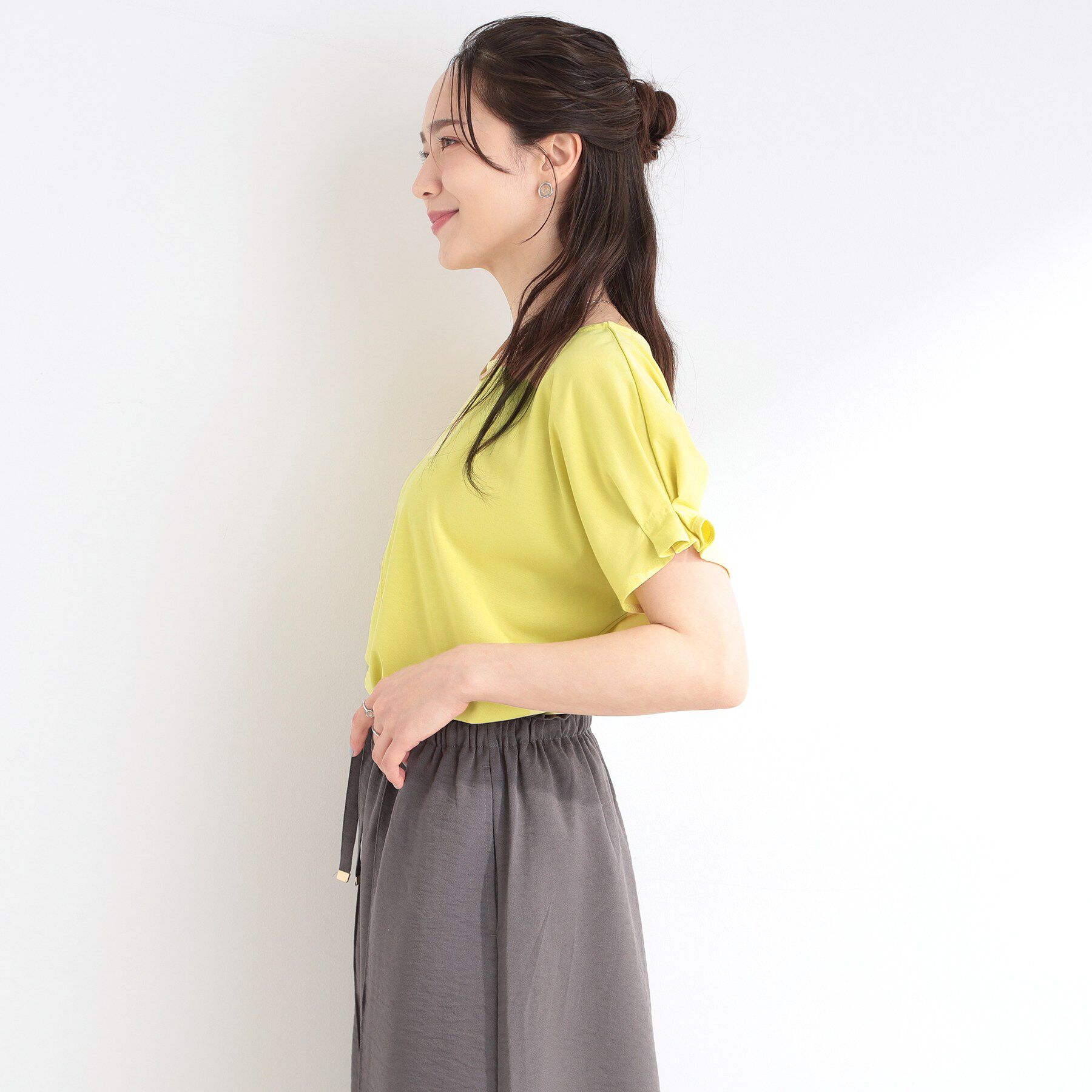 SHOO･LA･RUE「【S-LL/UV/プチプラ】お袖タックで好印象 デザインTシャツ」|Tシャツ・カットソー|