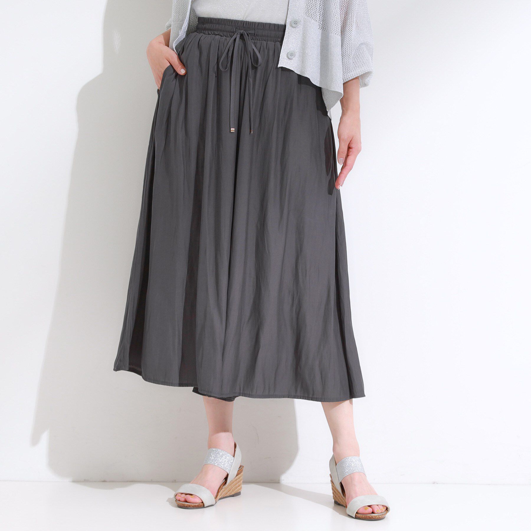 SHOO･LA･RUE「【S-LL/裏地ひんやり】スカート見えで上品に マットサテンスカーチョ」|その他|