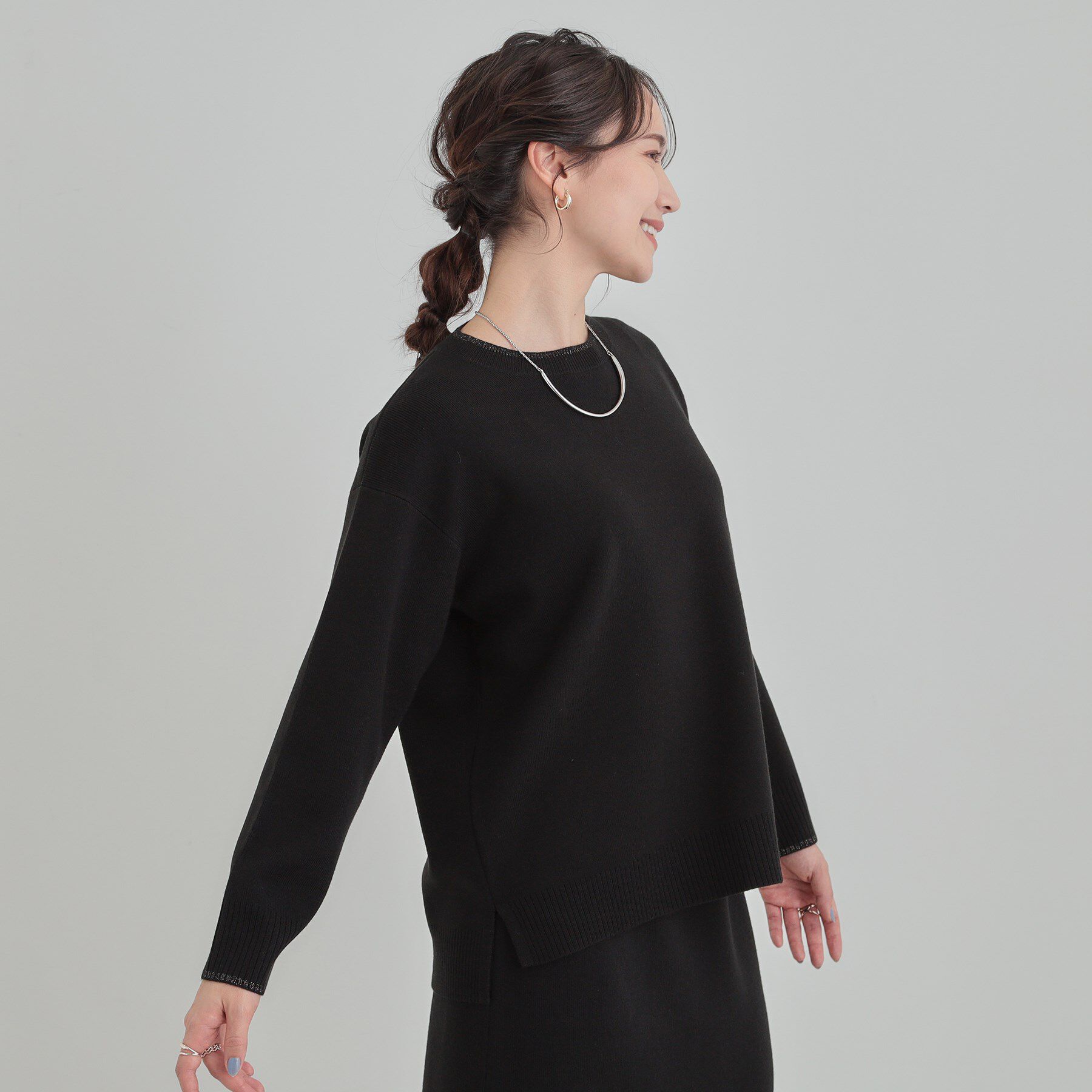 SHOO･LA･RUE「【洗濯機可/セットアップ可】さりげないラメ使いで差をつける クルーネックニット」|ニット・セーター|