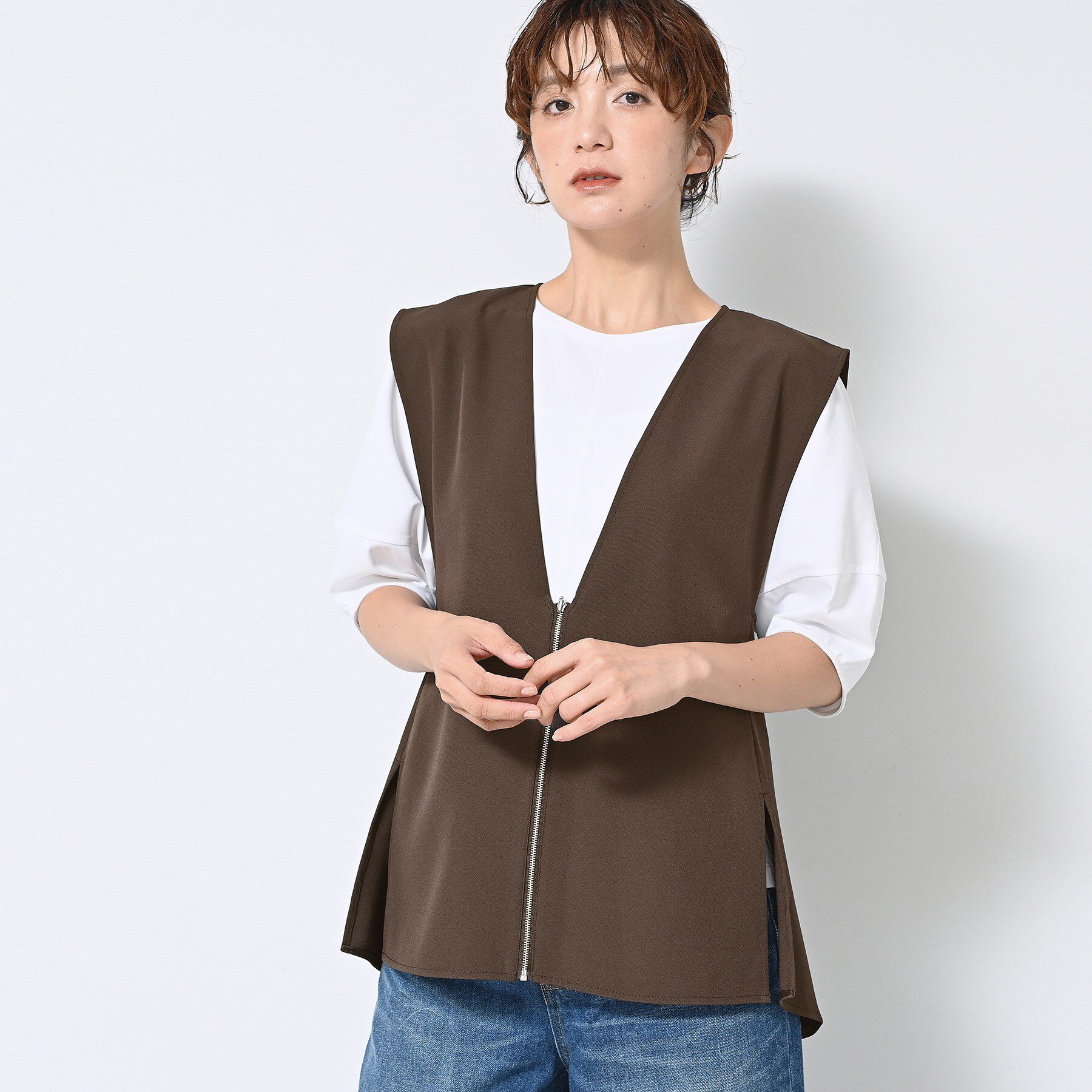 Dessin「【セットアップ可/洗える】サイドスリットVネックジレ」|ベスト・ジレ|
