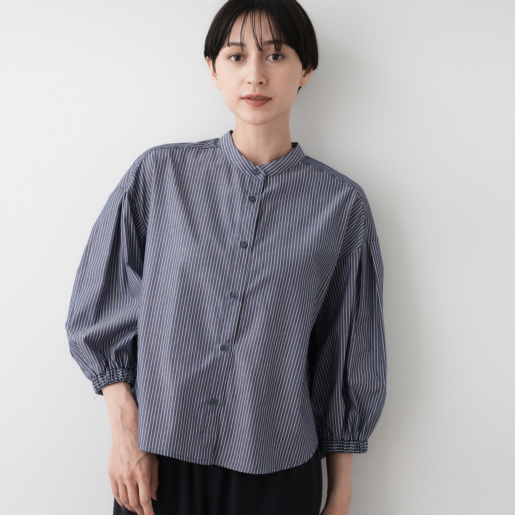 Dessin「【洗える】ストライプギャザー袖ブラウス」|シャツ・ブラウス|ネイビー(394)