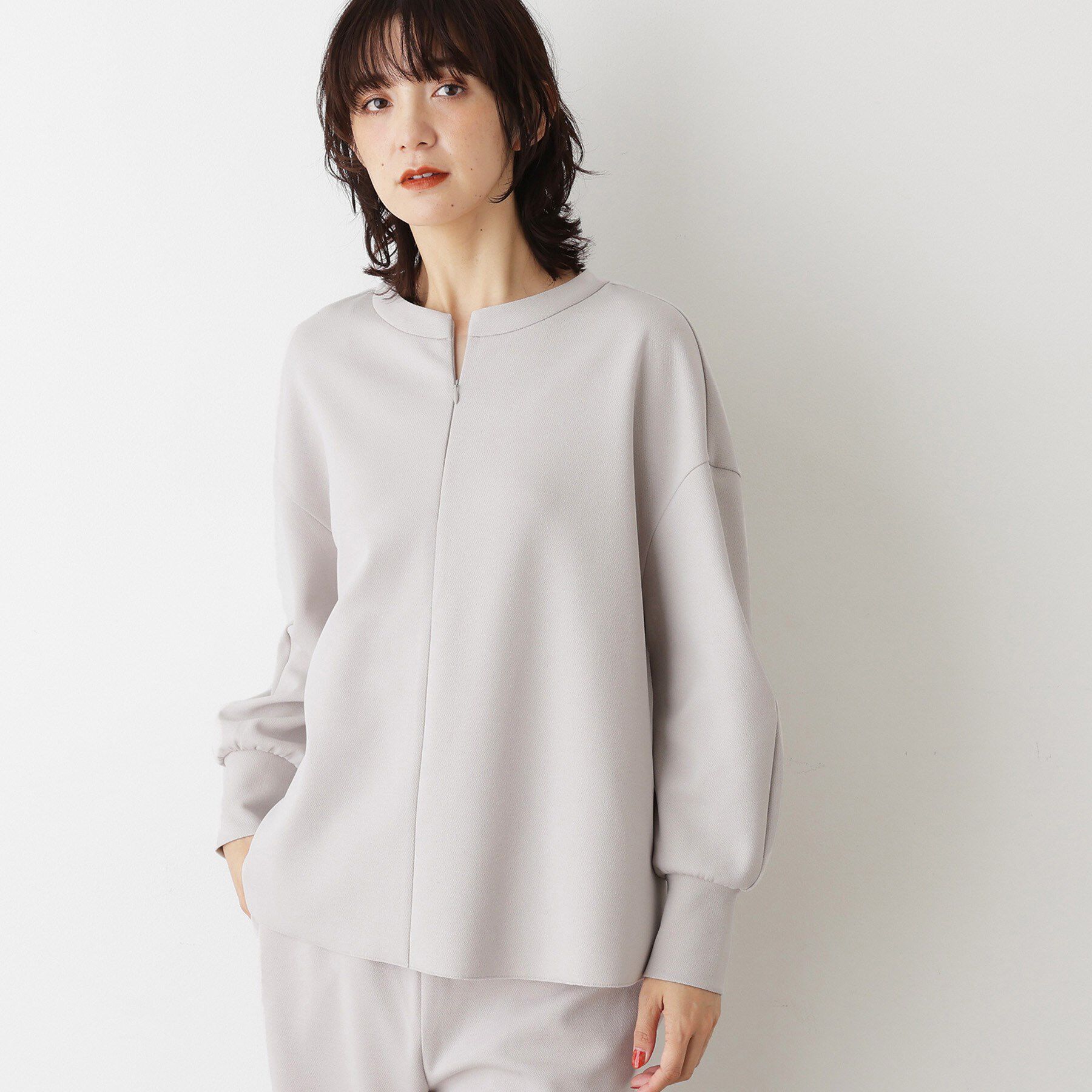 Dessin「【セットアップ可/洗える】ドライタッチジョーゼットジップブラウス」|シャツ・ブラウス|