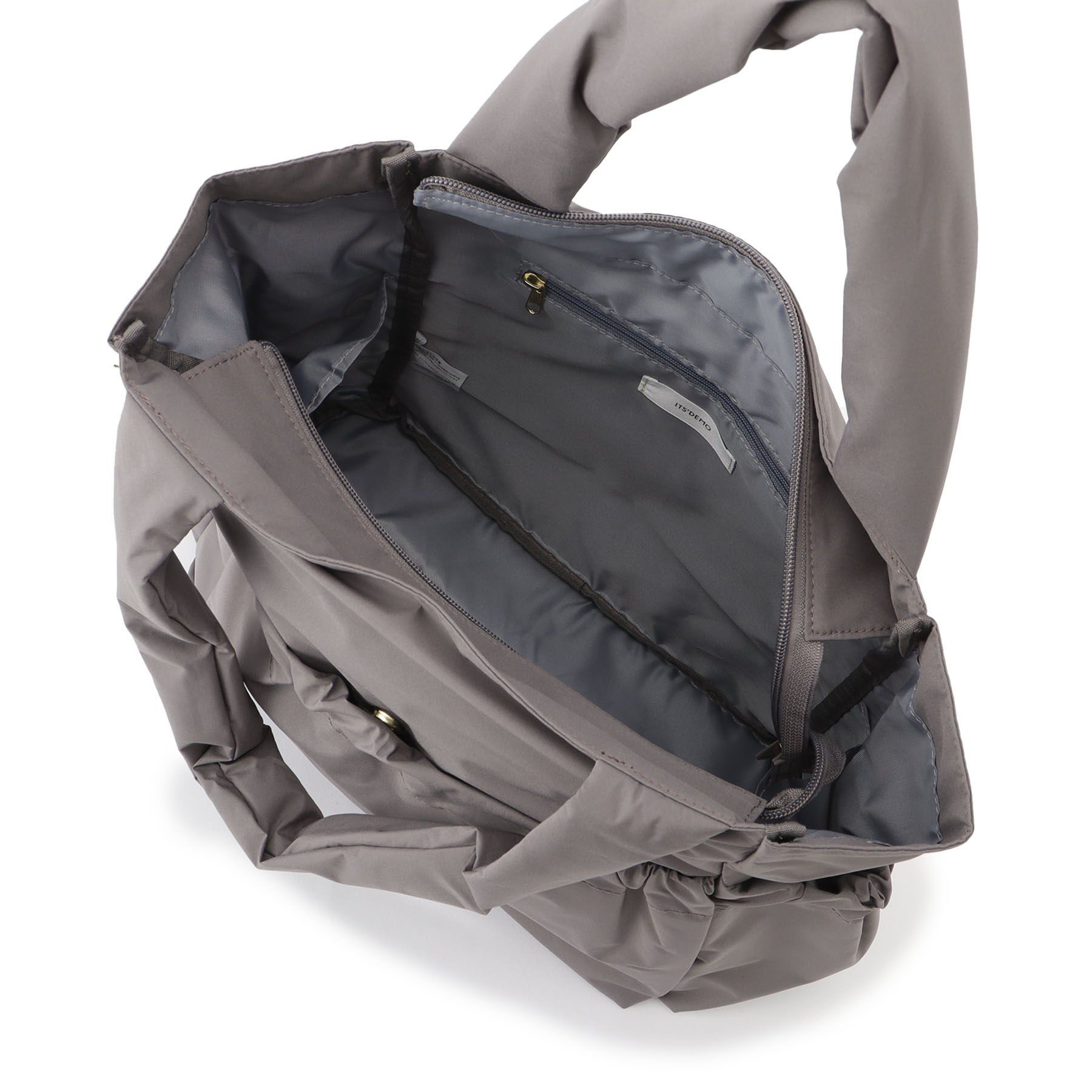 ITS&rsquo;DEMO「【A4／9ポケット】ふんわり軽量撥水トート」|トートバッグ|