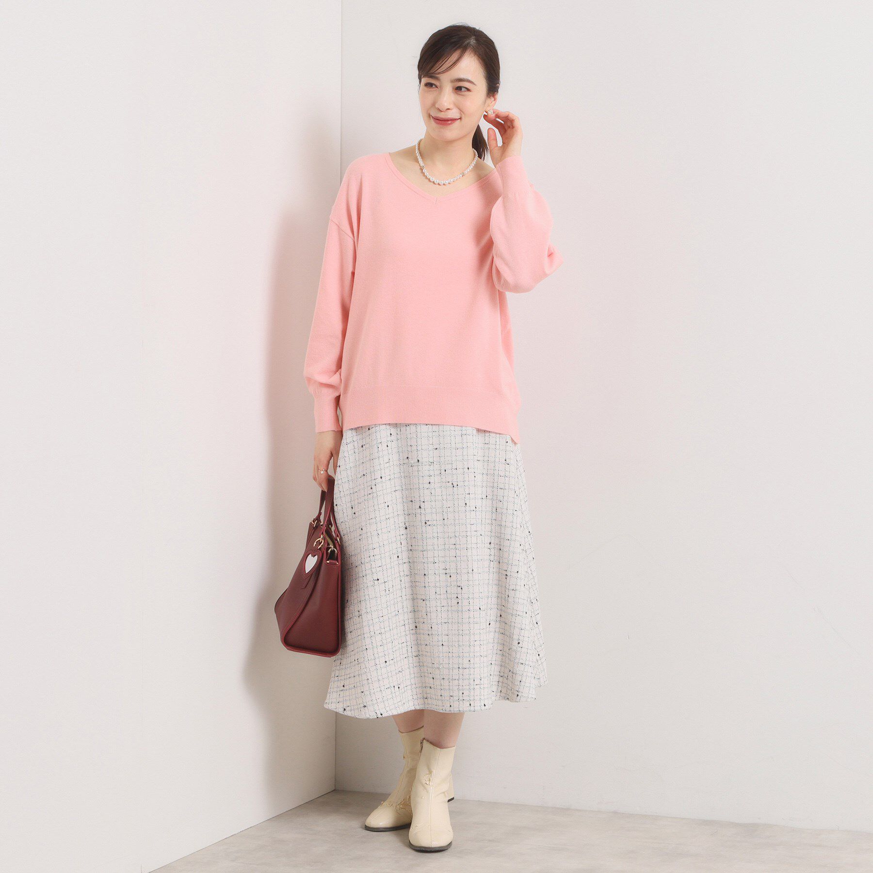 ITS&rsquo;DEMO「【静電気防止／手洗い可】クリーミータッチVネックニット」|ニット・セーター|