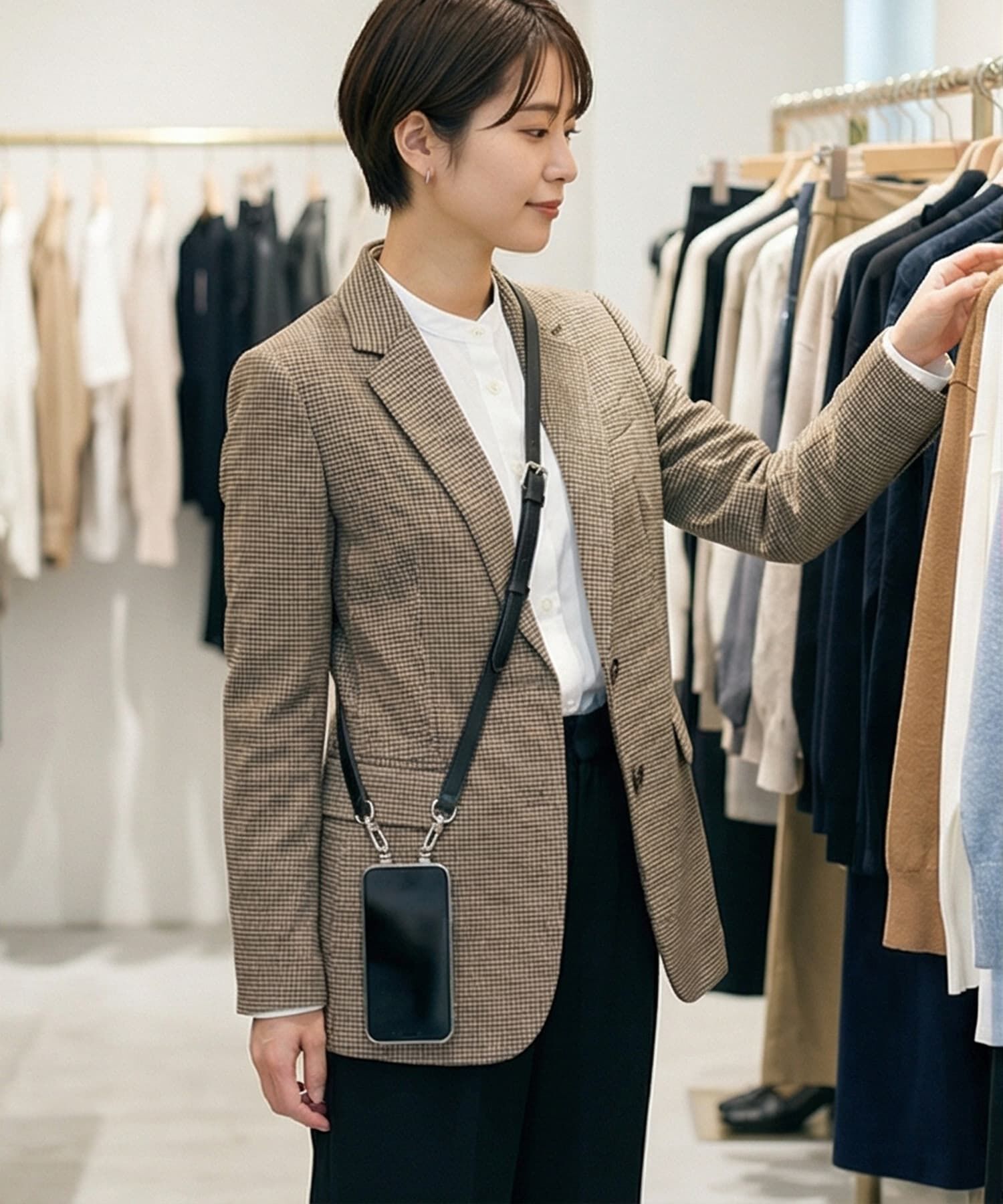 STYLE DELI「【DELI by】リアルレザースマホショルダーストラップ」|モバイルケース|