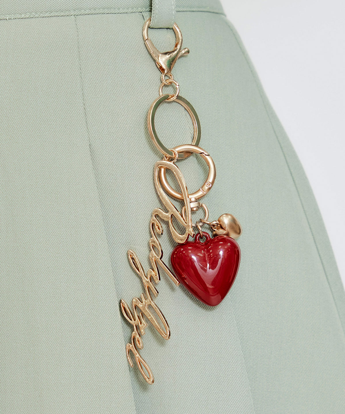 REDYAZEL「REDYAZEL&times;ハートチャームプリーツミニスカート」|タイト|