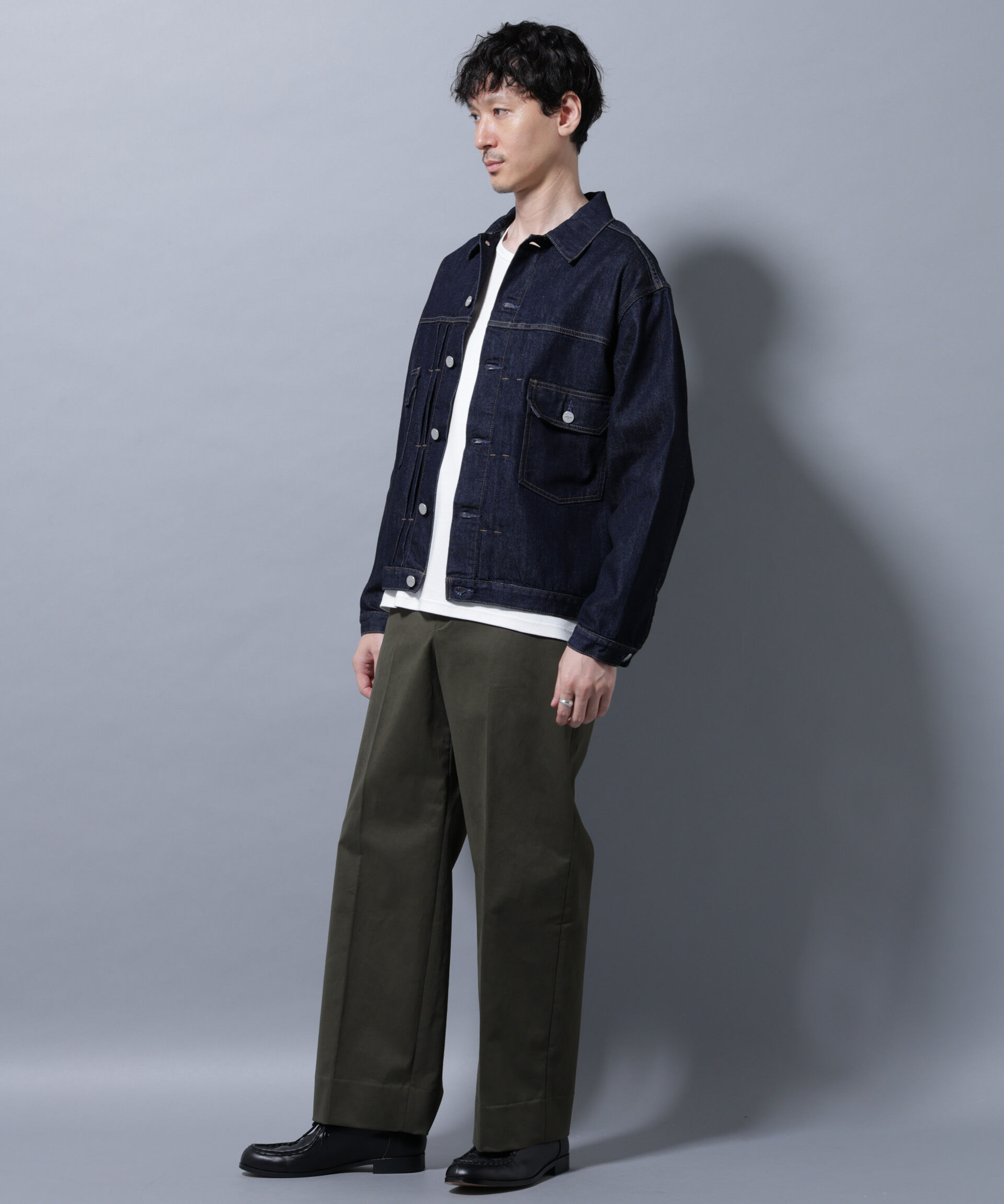 nano･universe「ピーチサテン ストレートフィット トラウザーズ」|チノ|