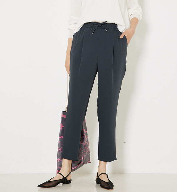 qualite「トルコサテンドロストパンツ」|スラックス|チャコールグレー