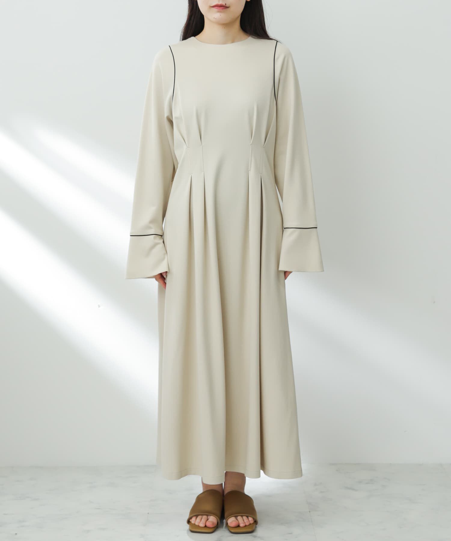 SENSE OF PLACE by URBAN RESEARCH「ウエストタックカットワンピース」|ワンピース|