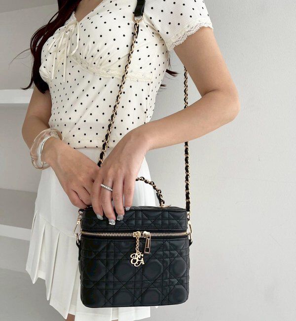  「チャーム付きキルティングバニティバッグ」|ショルダー・メッセンジャー|