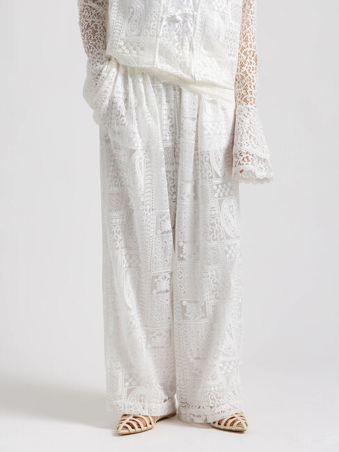 Te chichi「【Atelier ChouChou】パネルレース刺繍タックワイドパンツ(セットアップ可)」|その他|