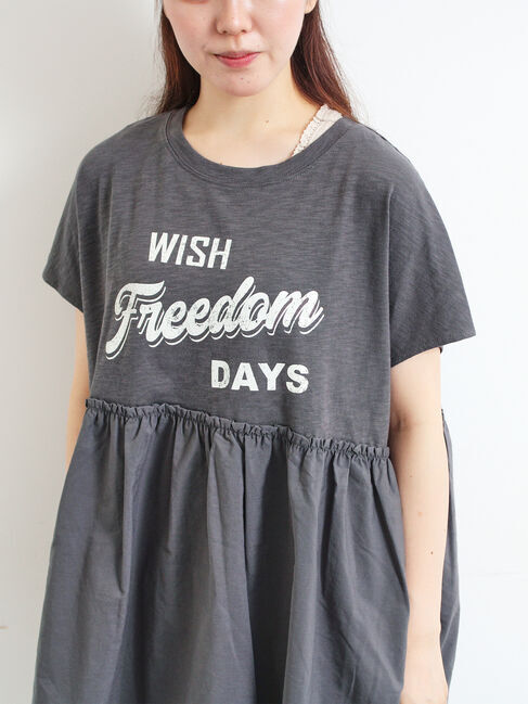 SM2「[接触冷感]切替ギャザーロゴプリントフレンチ袖Tシャツ」|Tシャツ・カットソー|チャコールグレー