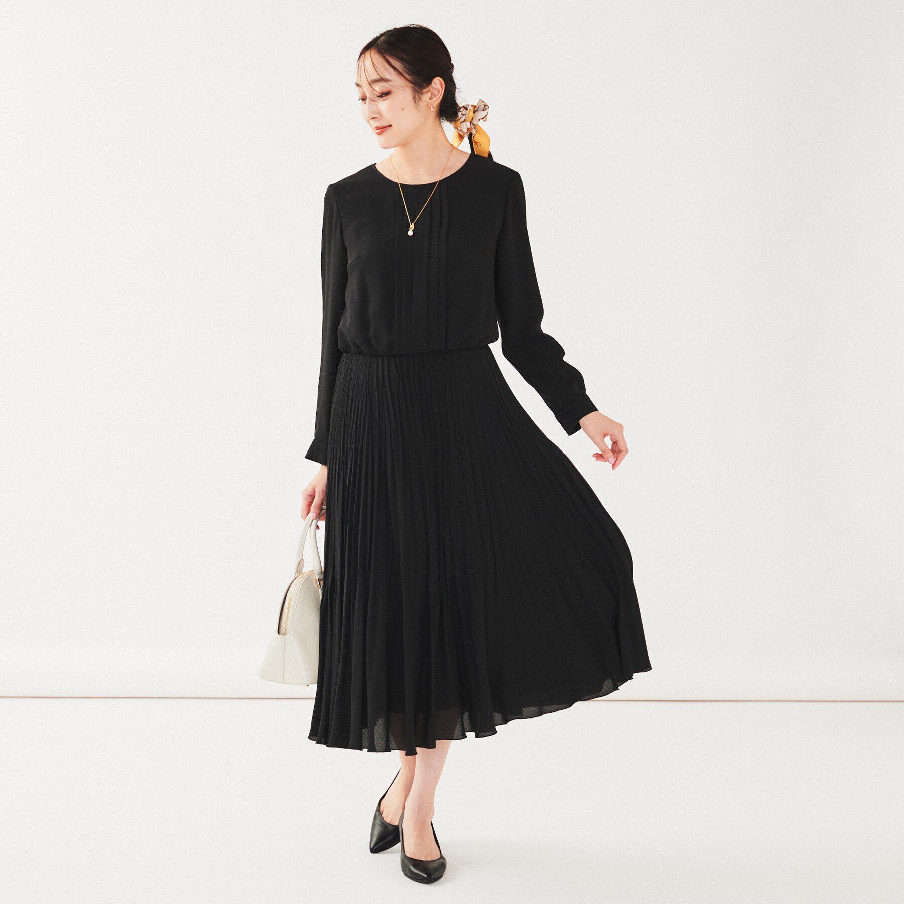 UNTITLED「【通勤】ジョーゼット プリーツワンピース」|ワンピース|