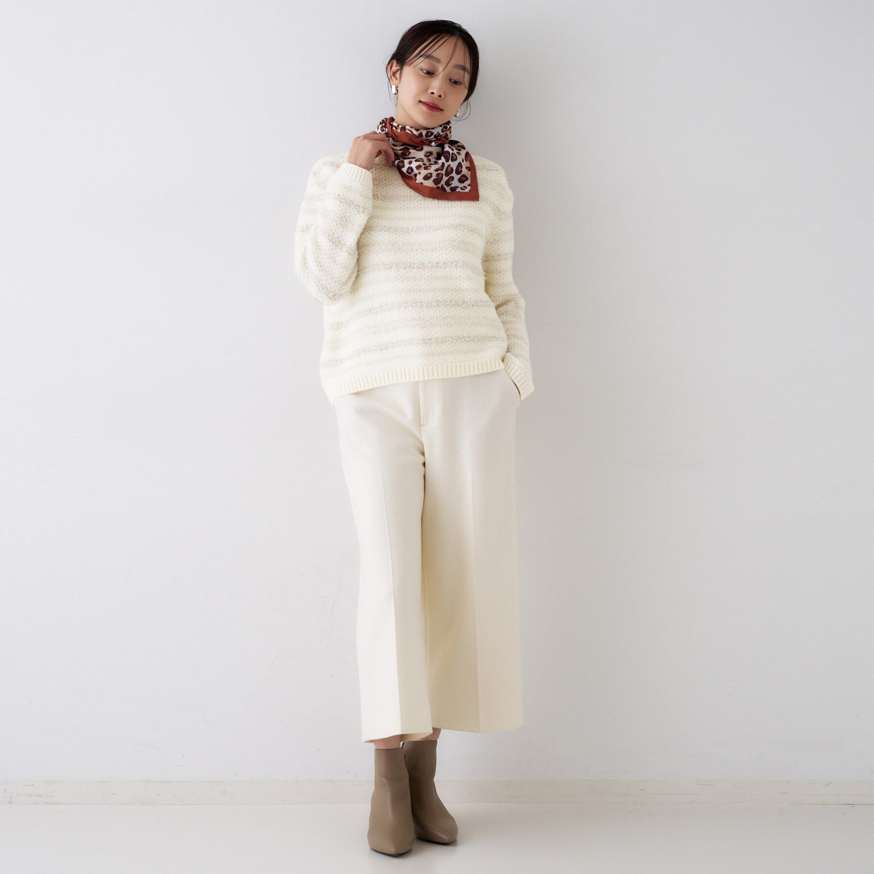 UNTITLED「【ツイード調/コンパクト丈】ブークレーボートネックニット」|ニット・セーター|