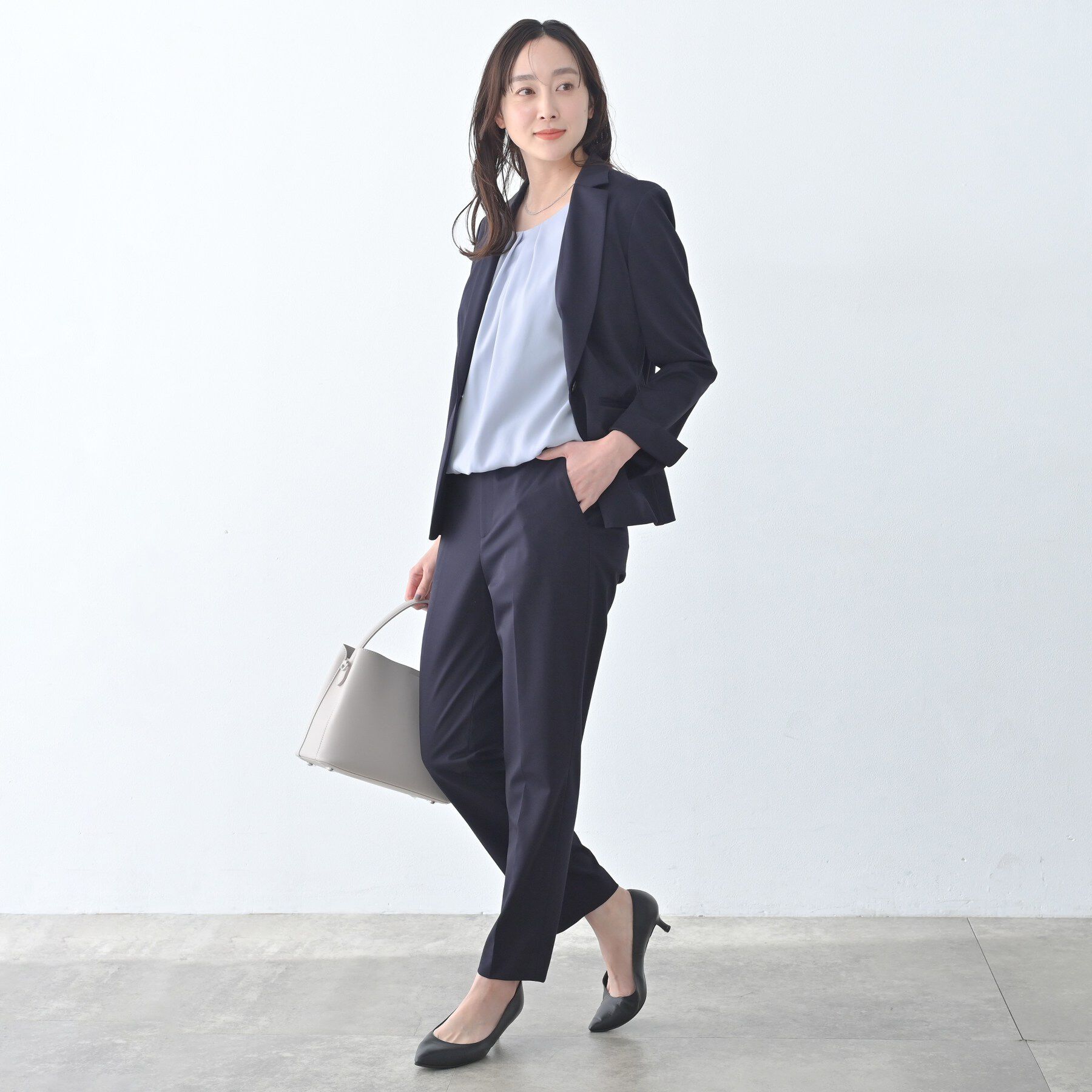 UNTITLED「【透けにくい/スーツインナー】パウダリータックブラウス」|シャツ・ブラウス|