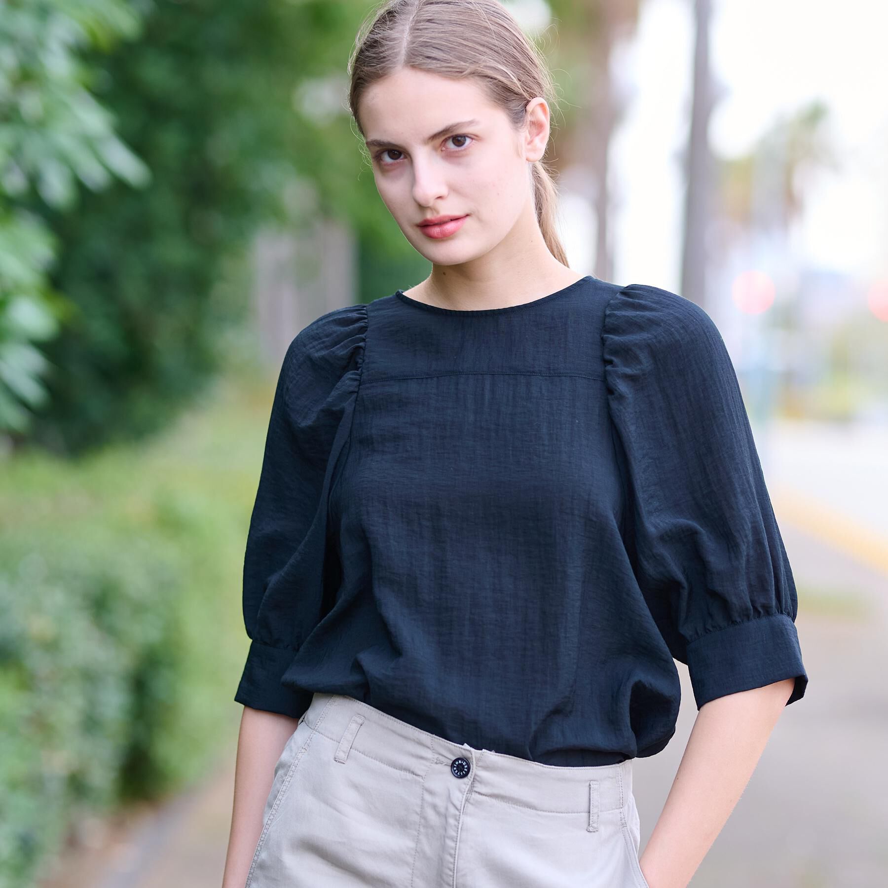 DRESSTERIOR「【洗える/清涼感】ボリュームスリーブバックジップブラウス」|シャツ・ブラウス|